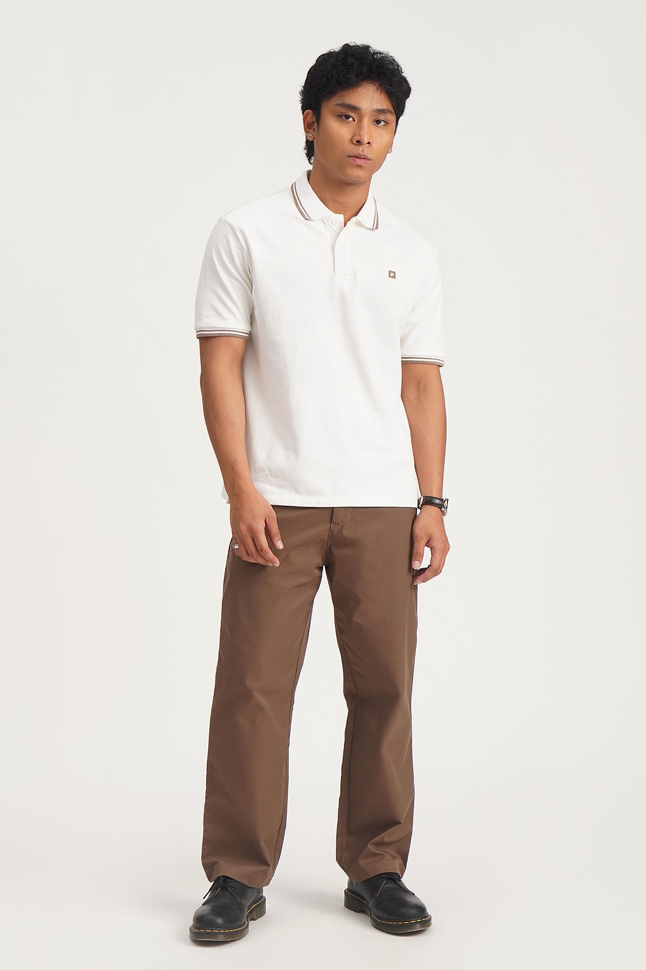 982549-Eggshell White (2).jpg