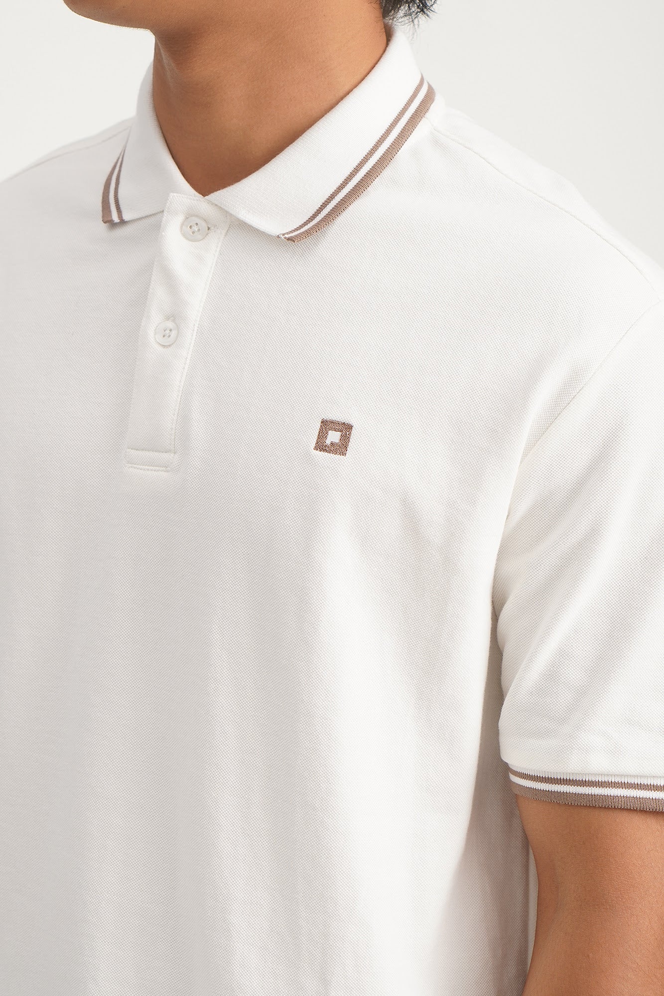 982549-Eggshell White (3).jpg