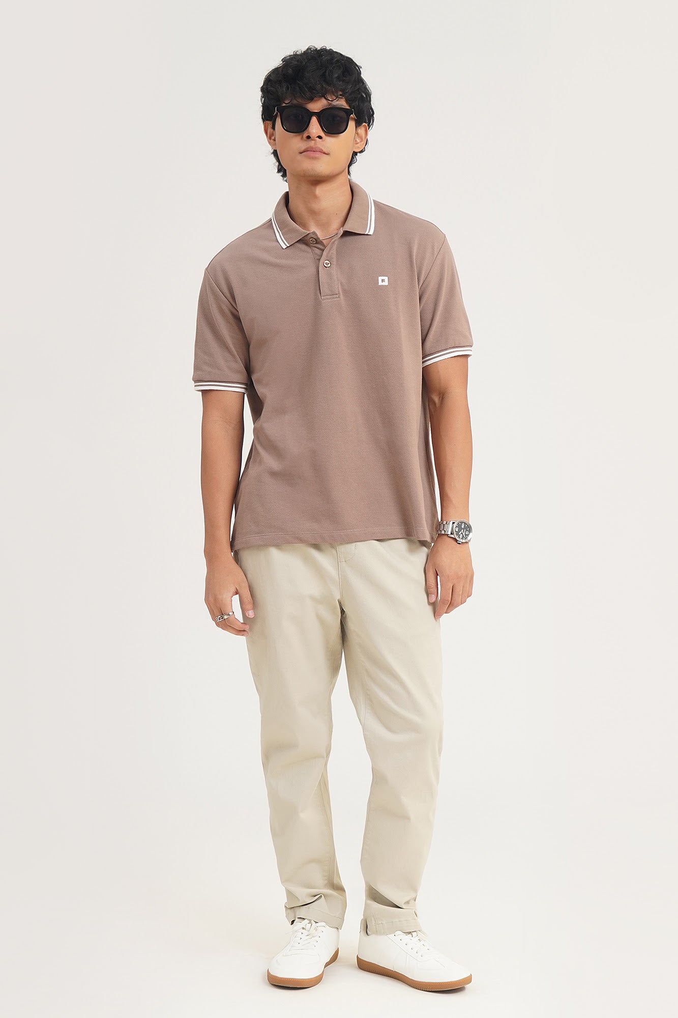 982549-Taupe (1).jpg