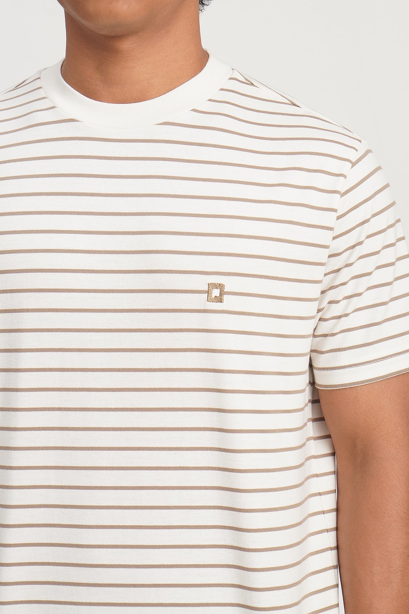 983199-Eggshell White (4).jpg