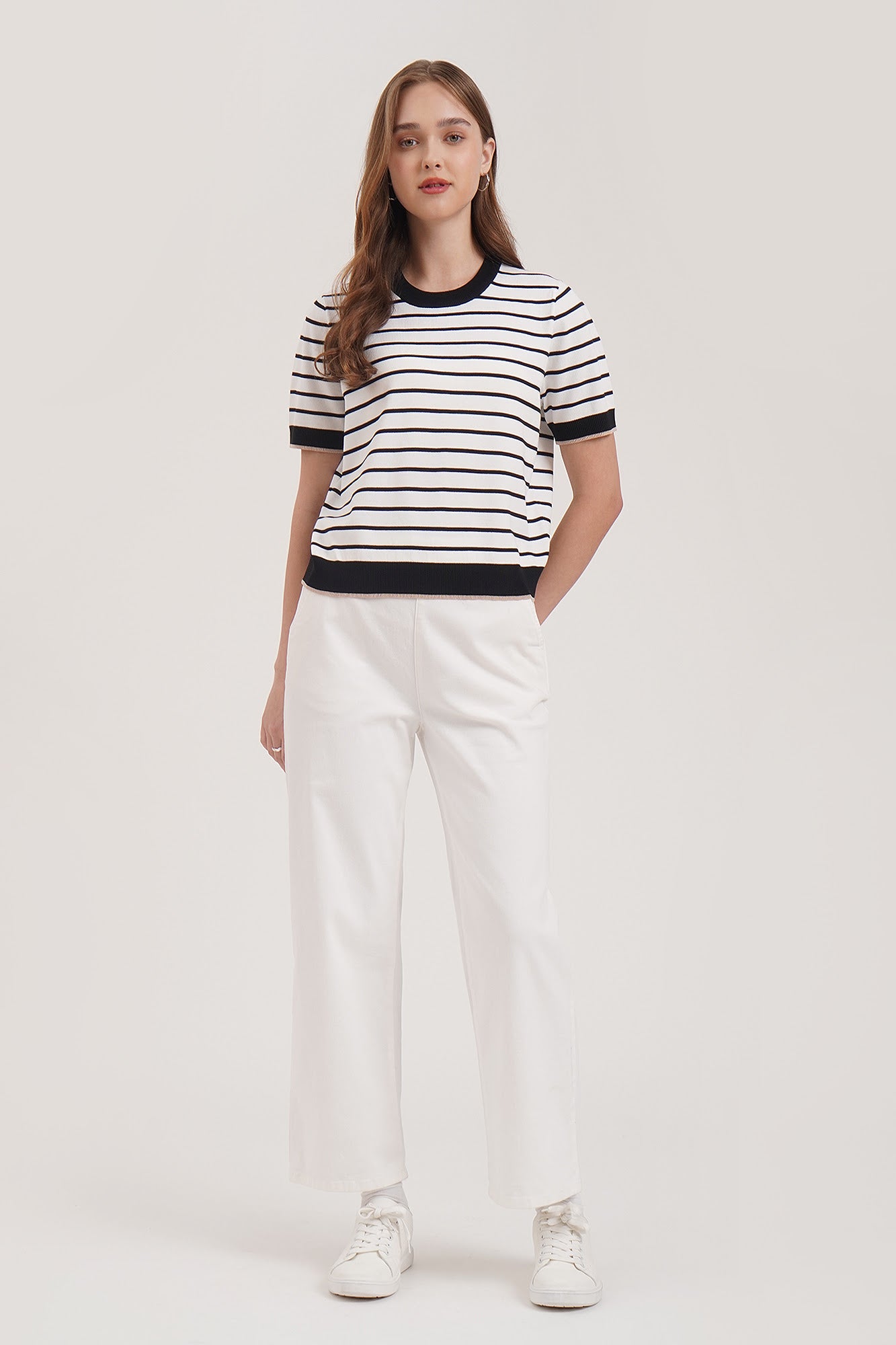 986441-Off White (1).jpg