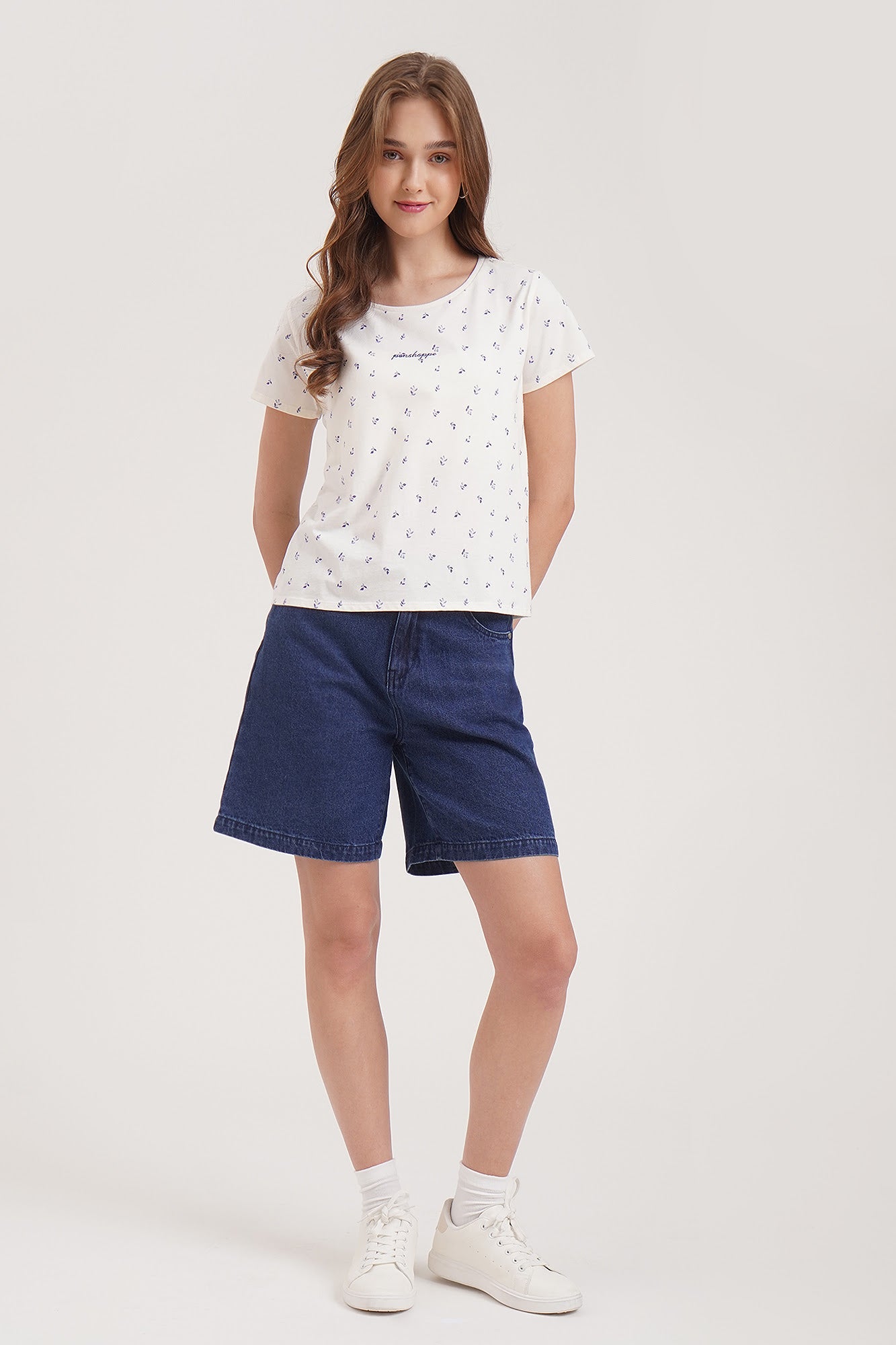 986444-Off White (1).jpg