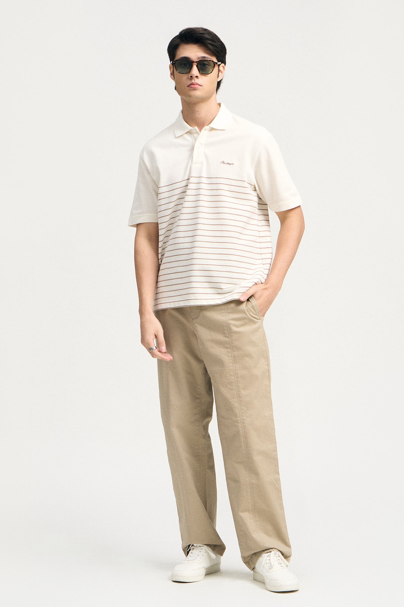 987971-Off White (1).jpg