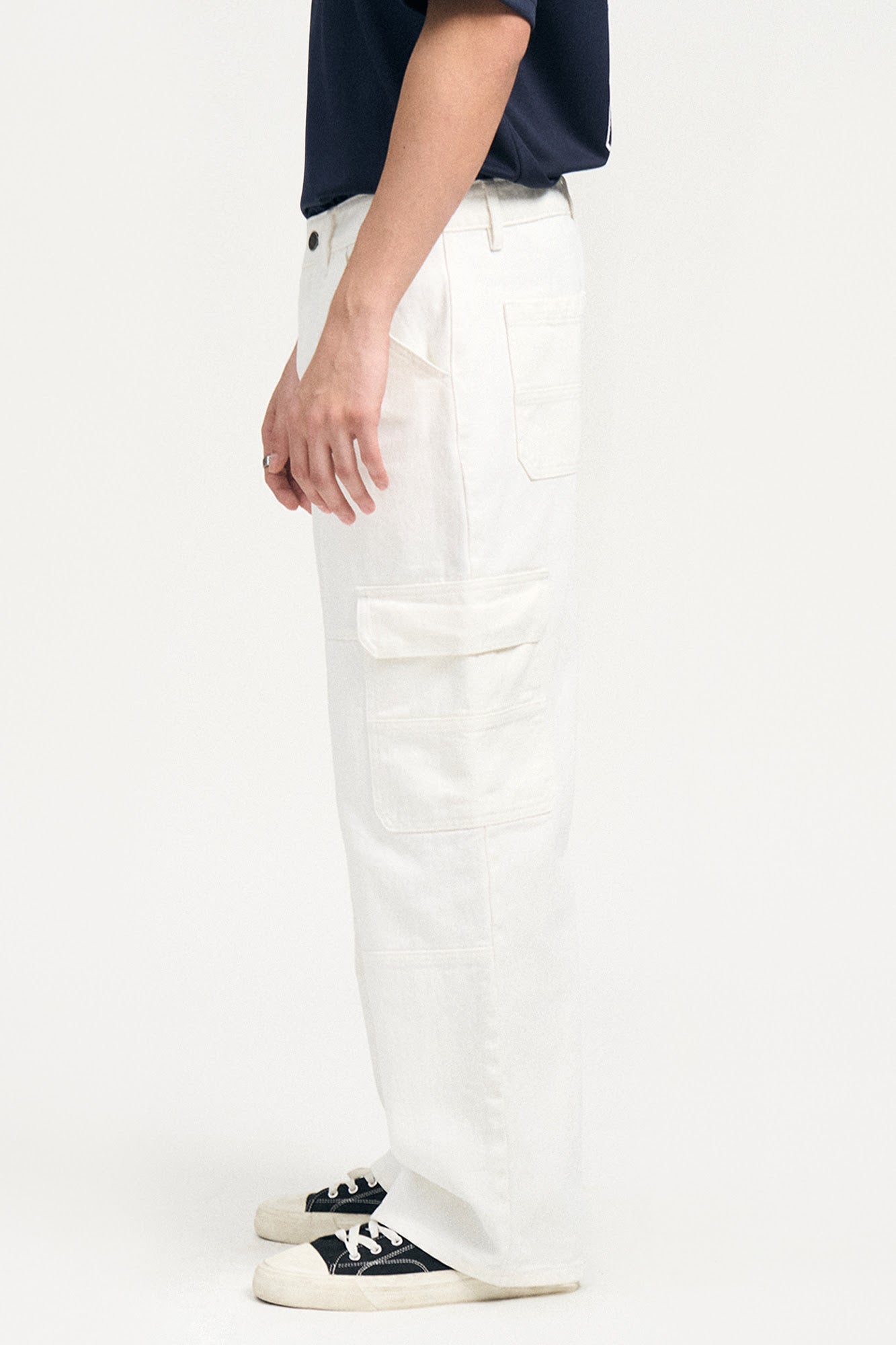 988166-Off White (4).jpg