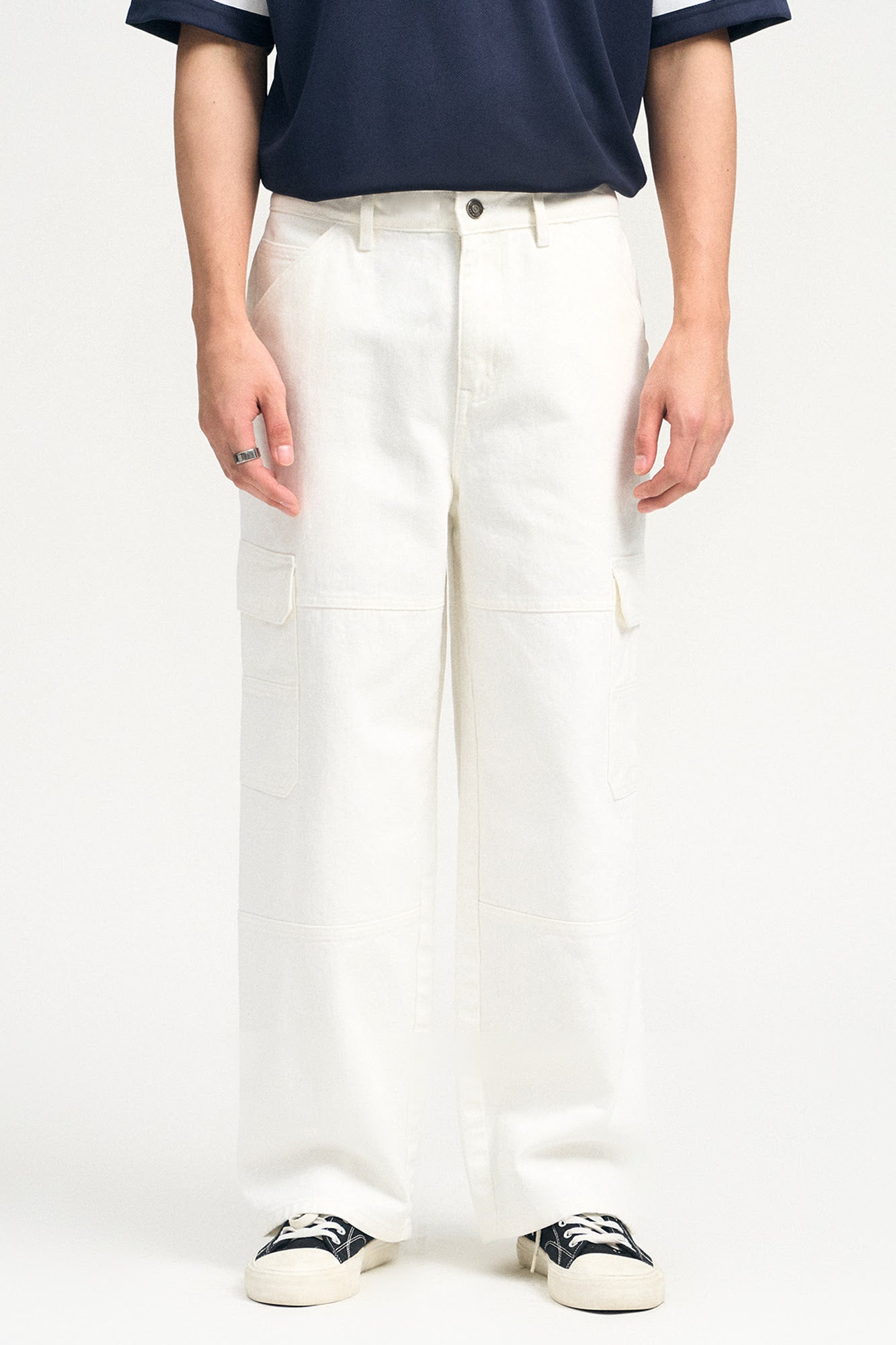 988166-Off White (5).jpg