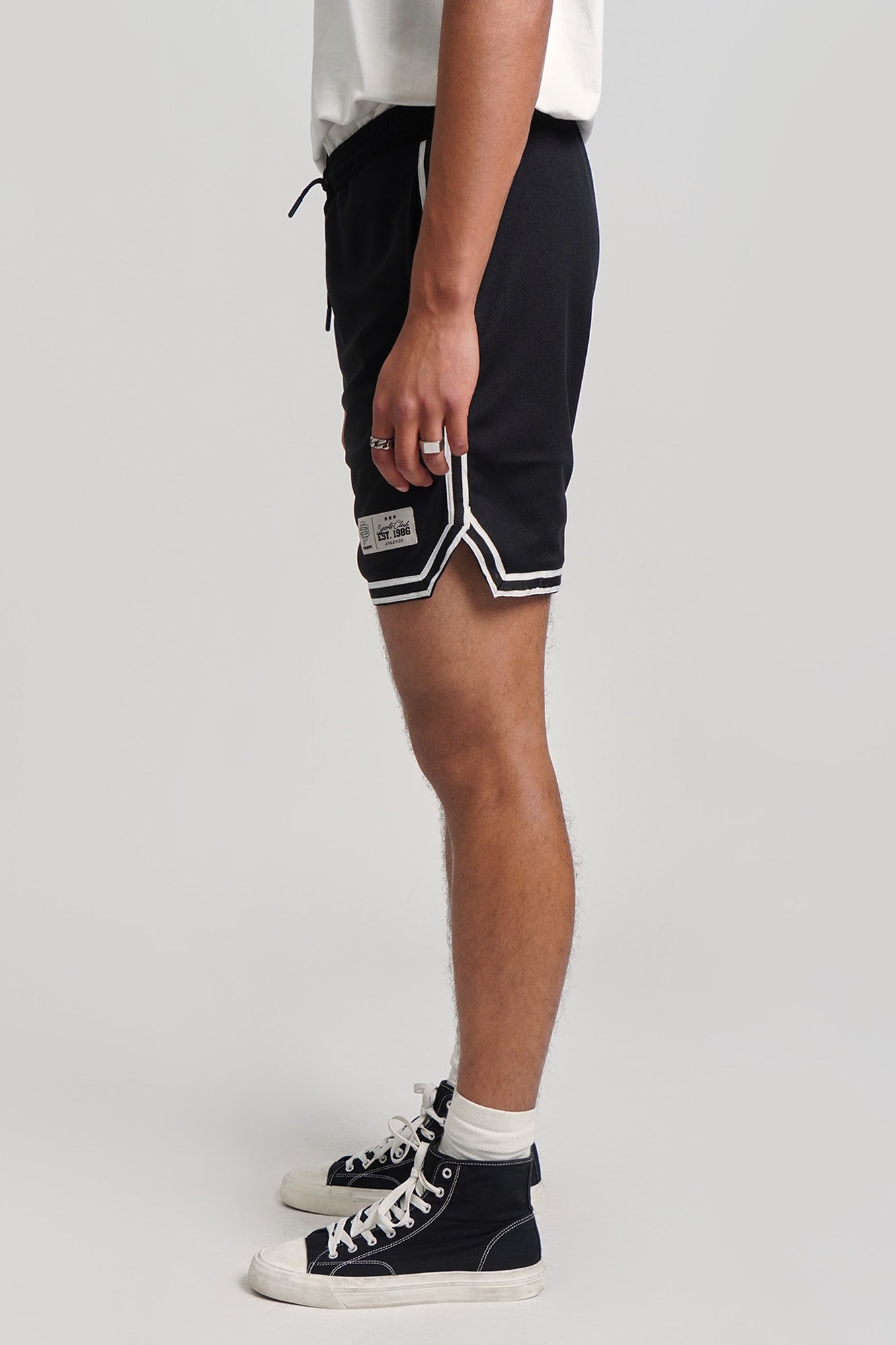 988379-Black (2).jpg