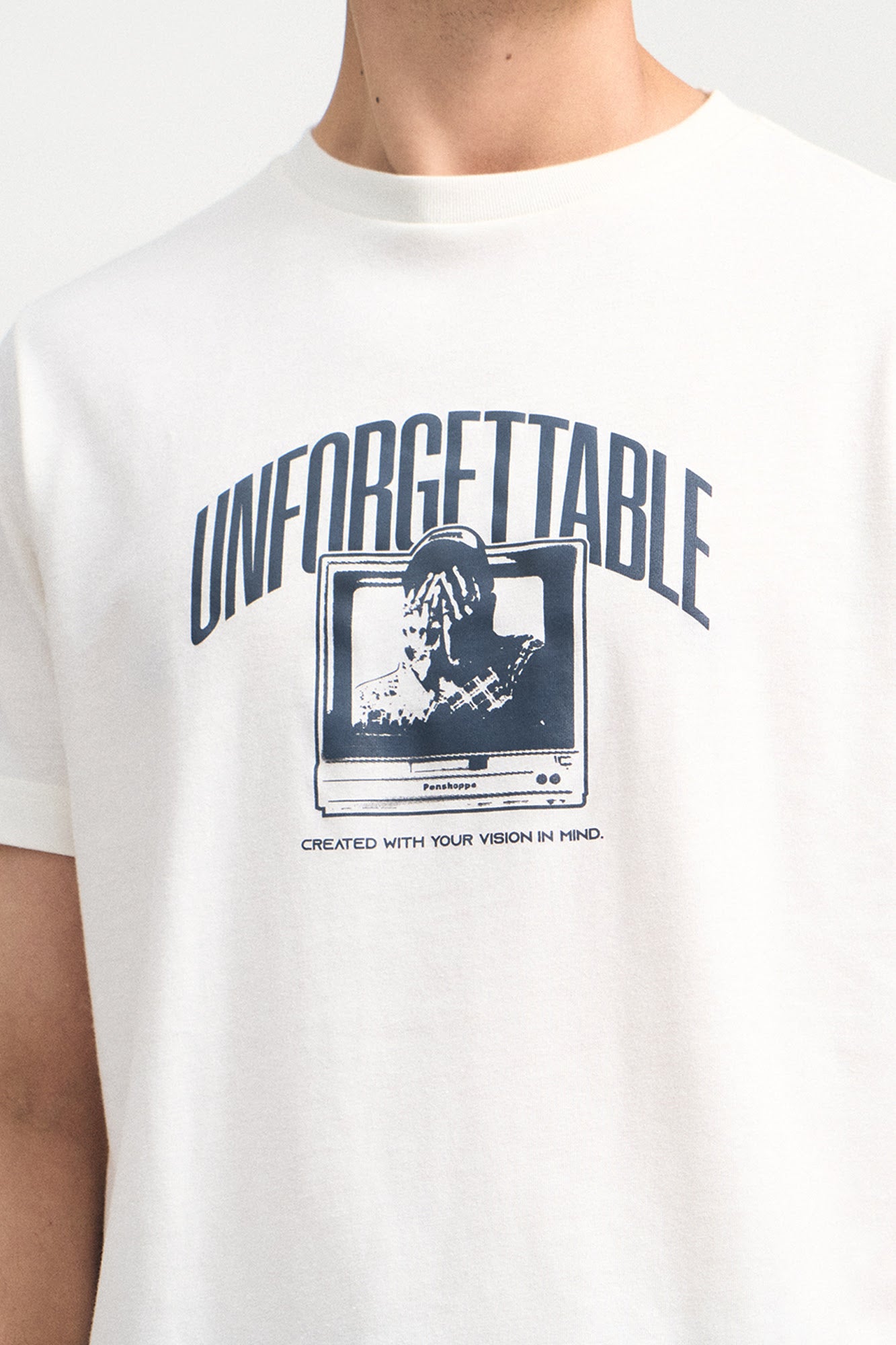 988747-Off White (2).jpg