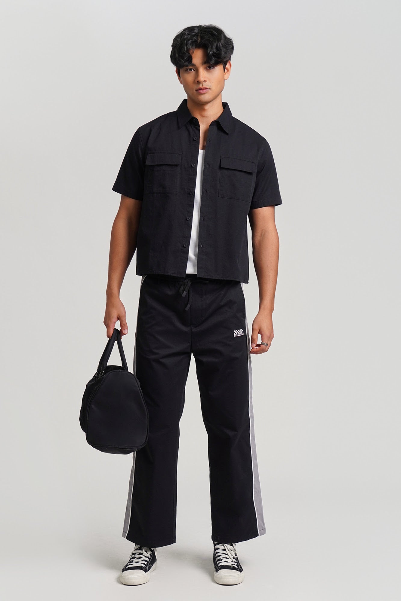 989189-Black (1).jpg