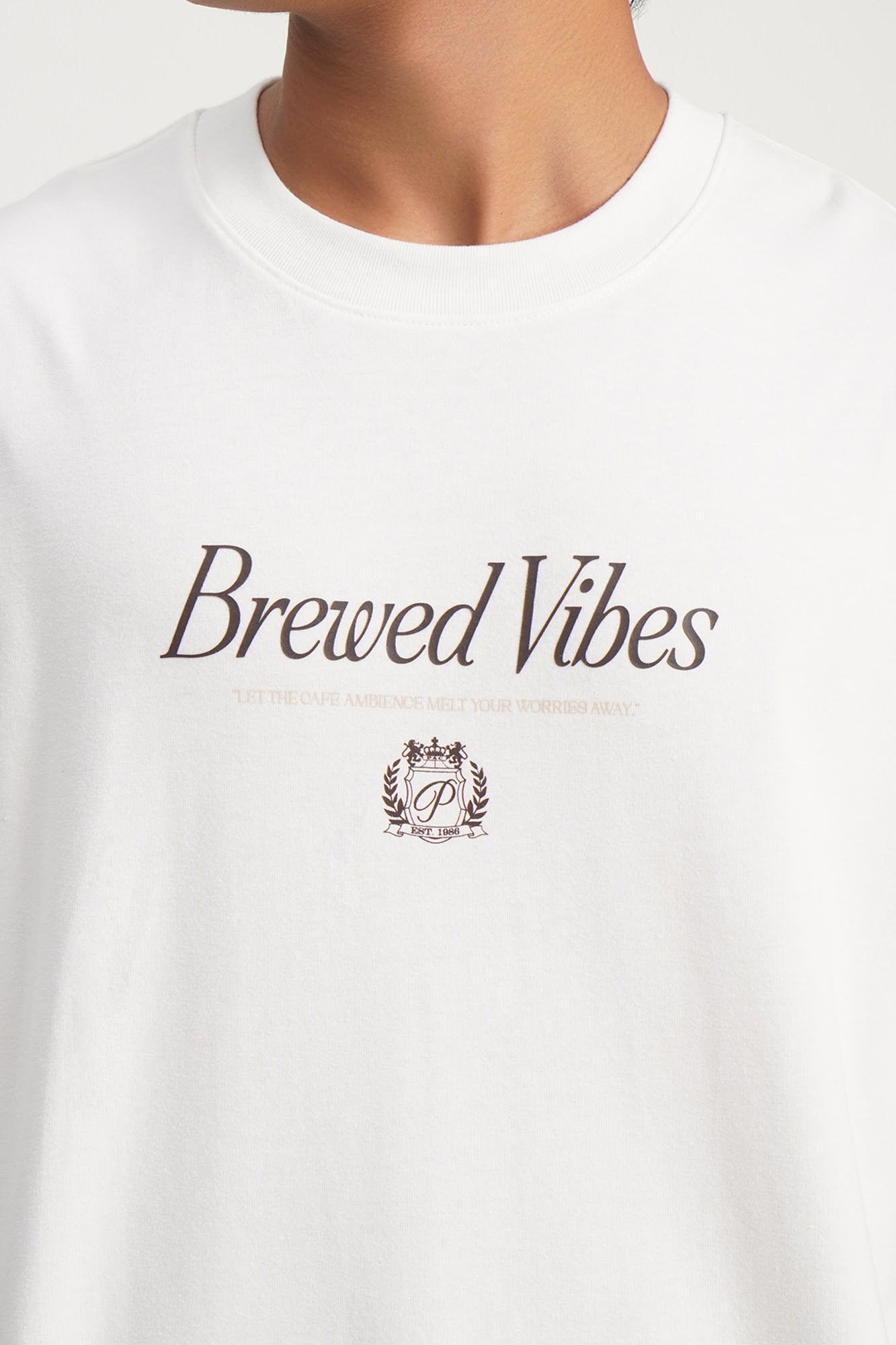 989234-Off White (2).jpg