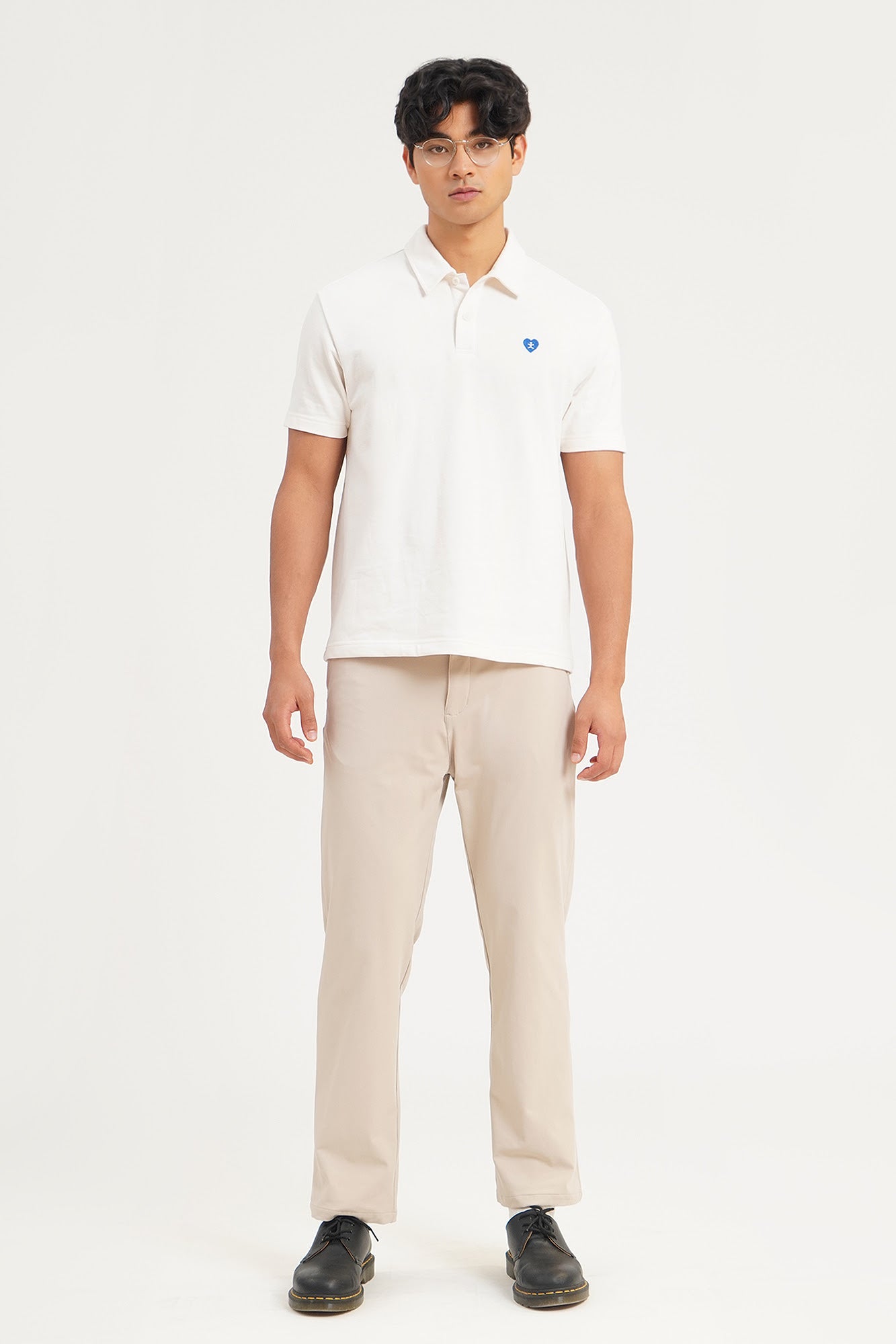 989355-Off White (1).jpg