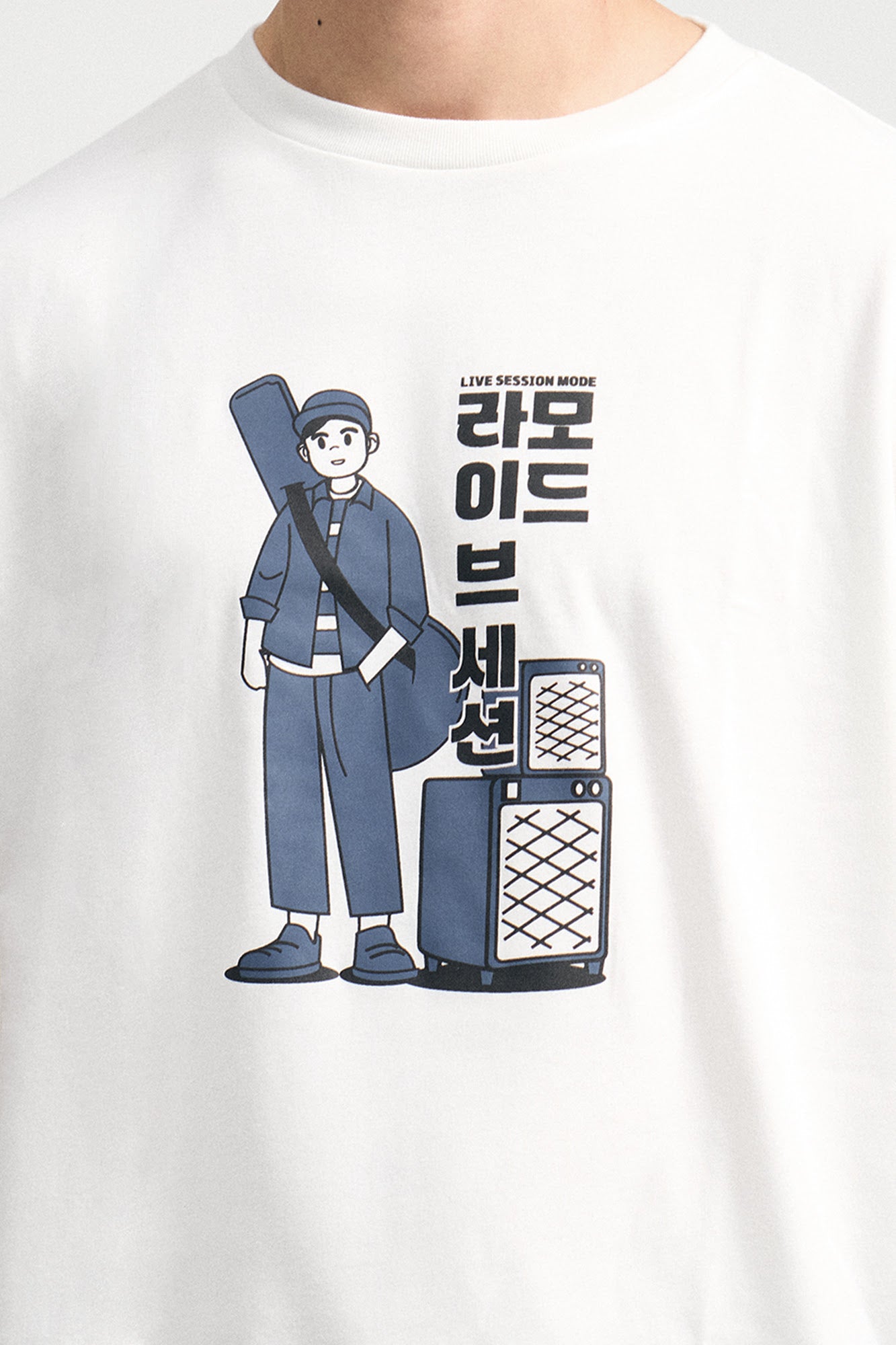 989427-Off White (2).jpg