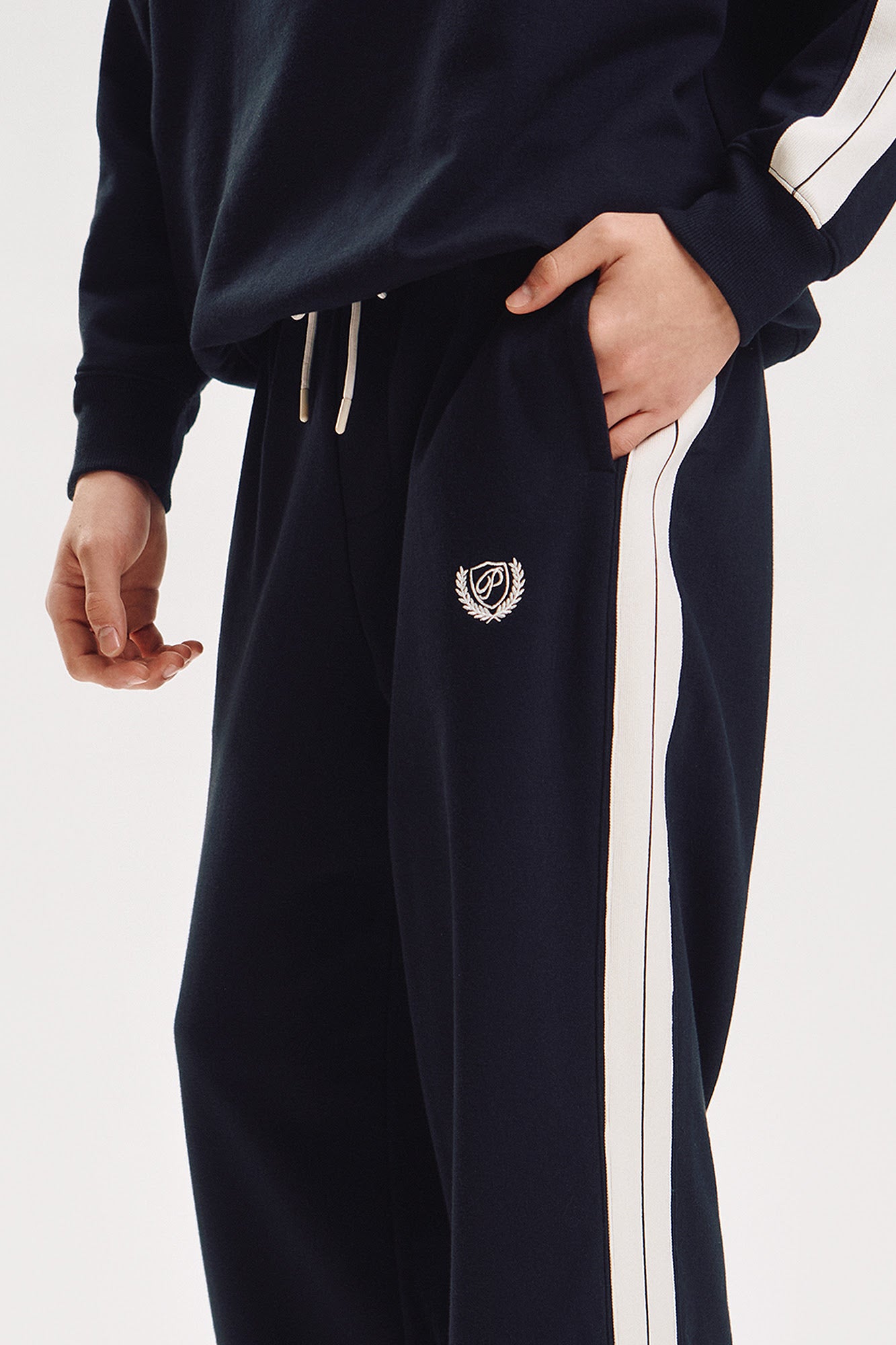 989531-Black (2).jpg