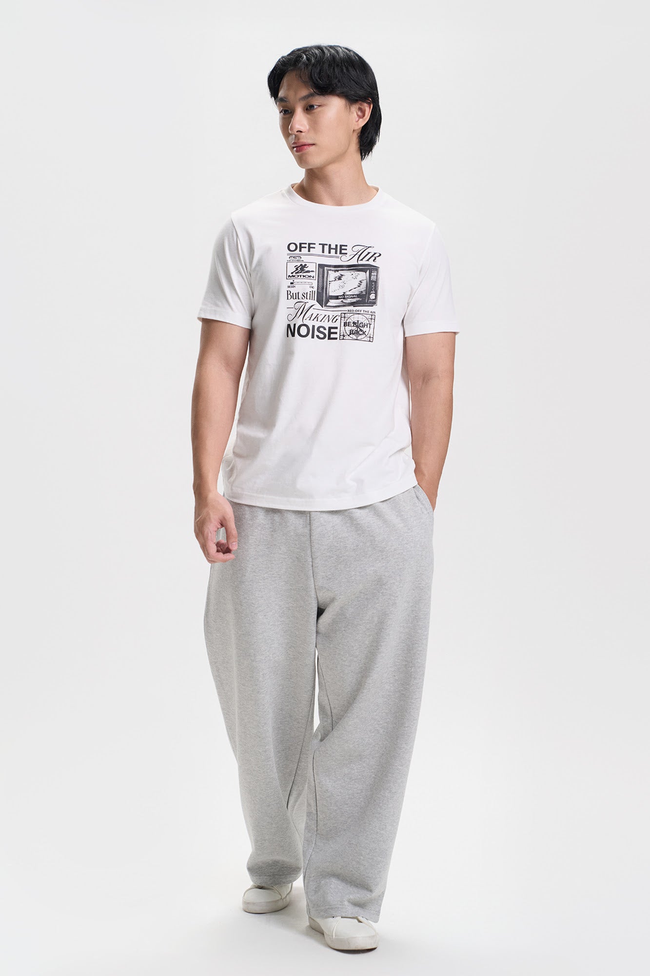 989587-White (1).jpg