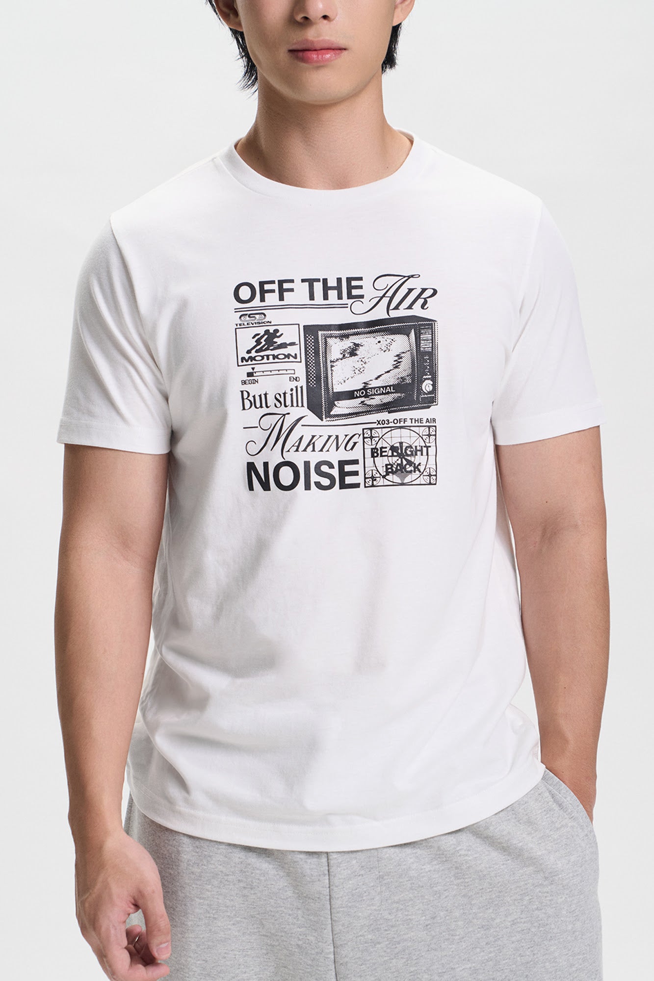 989587-White (2).jpg