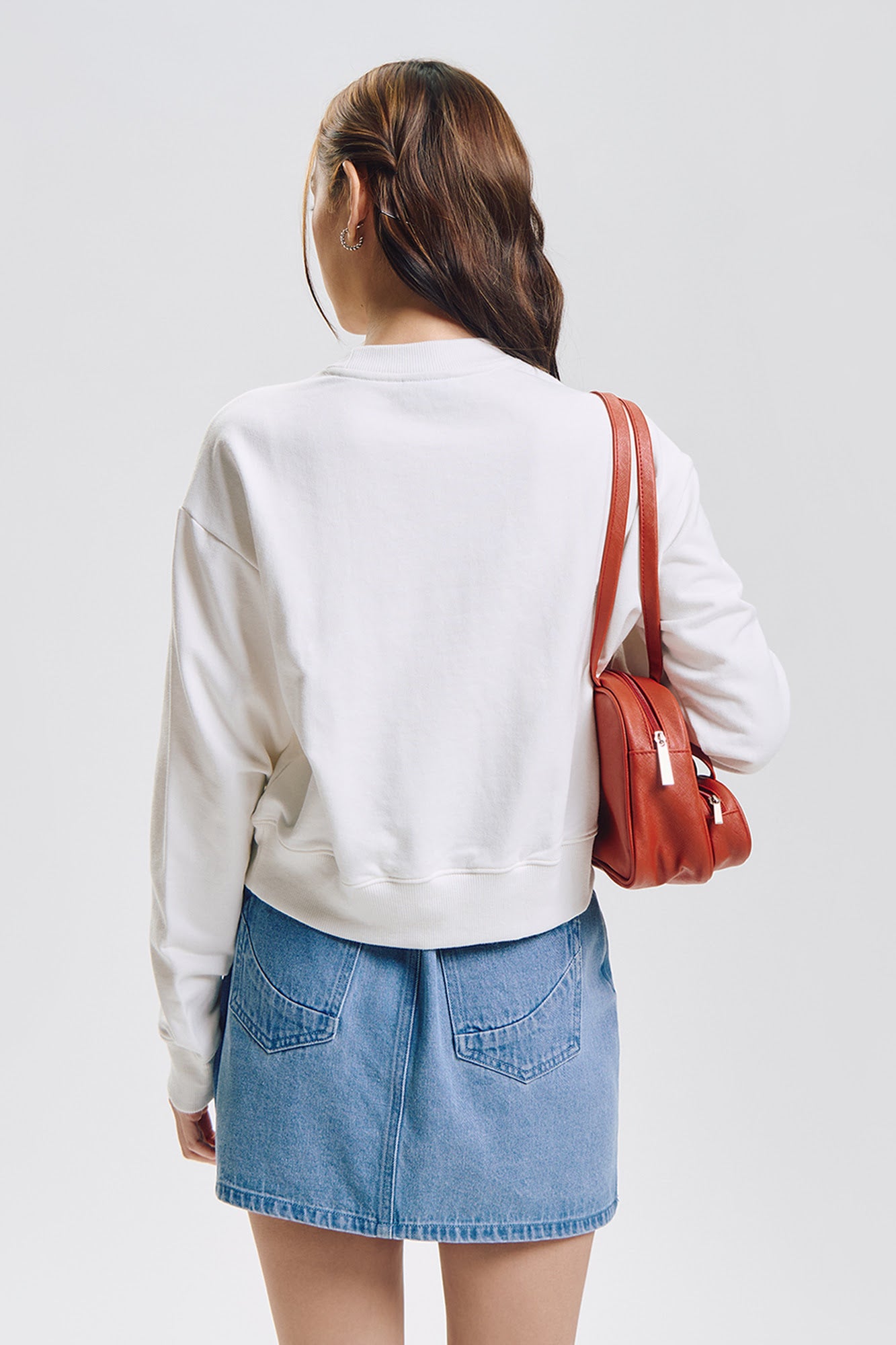 989633-Off White (3).jpg