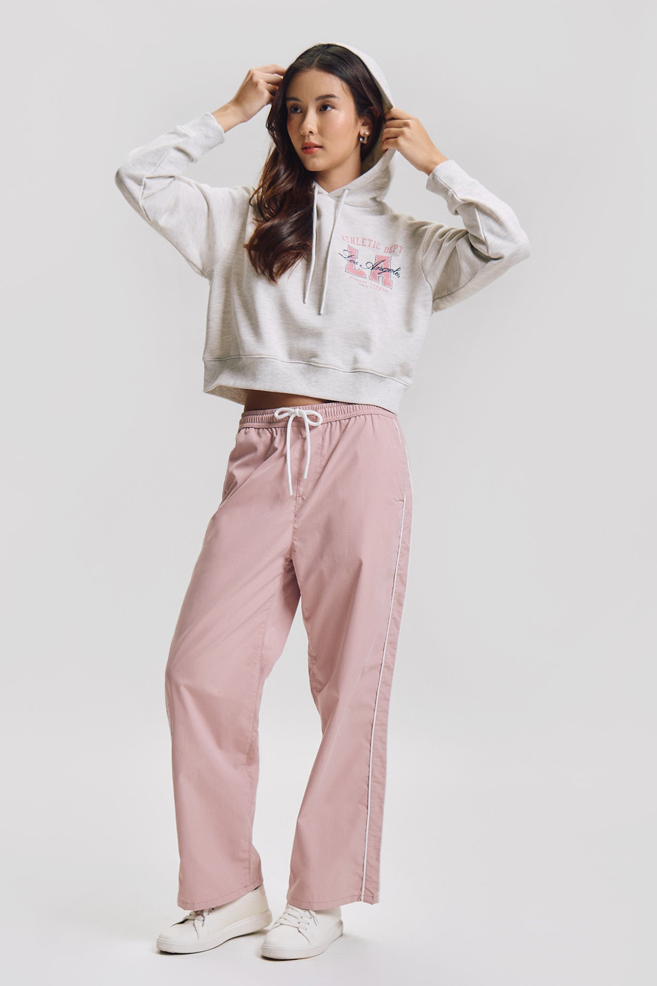 989635-Heather Gray (1).jpg