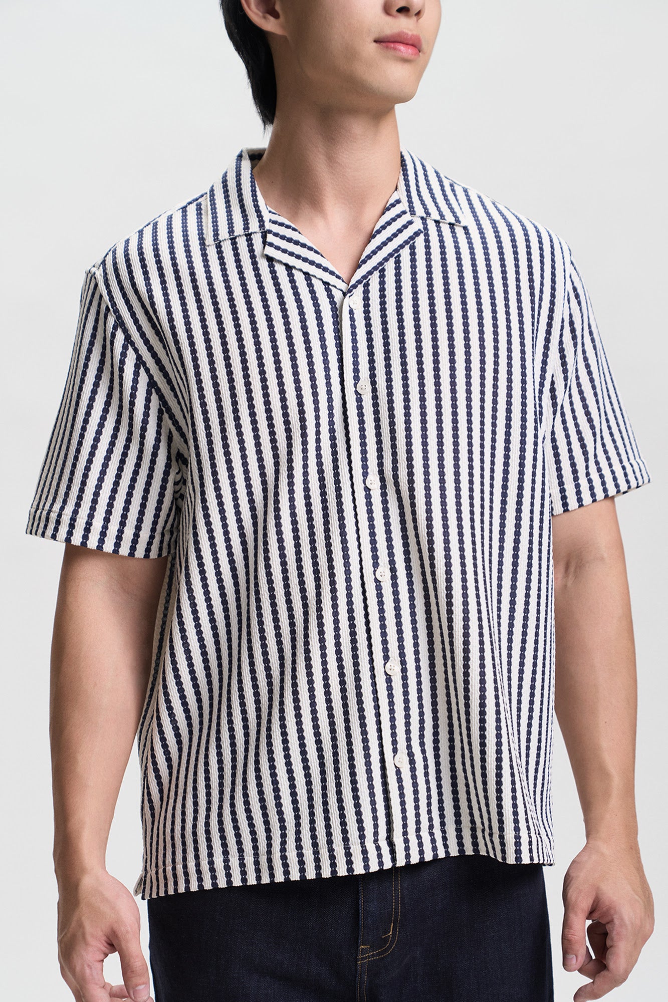 989662-Off White (2).jpg