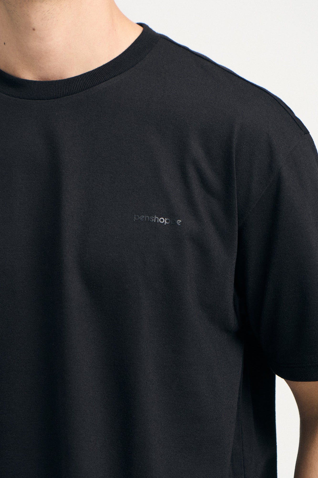 989940-Black (2).jpg