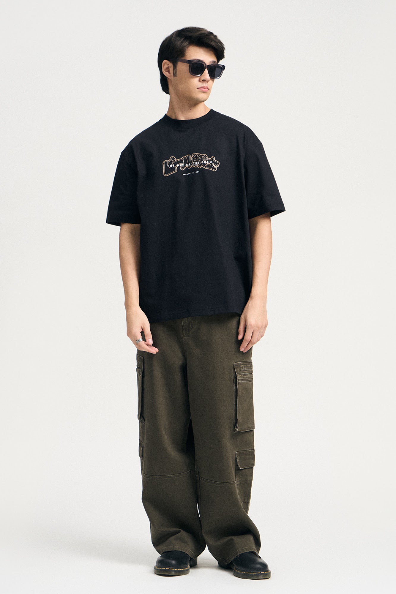 990024-Black (1).jpg