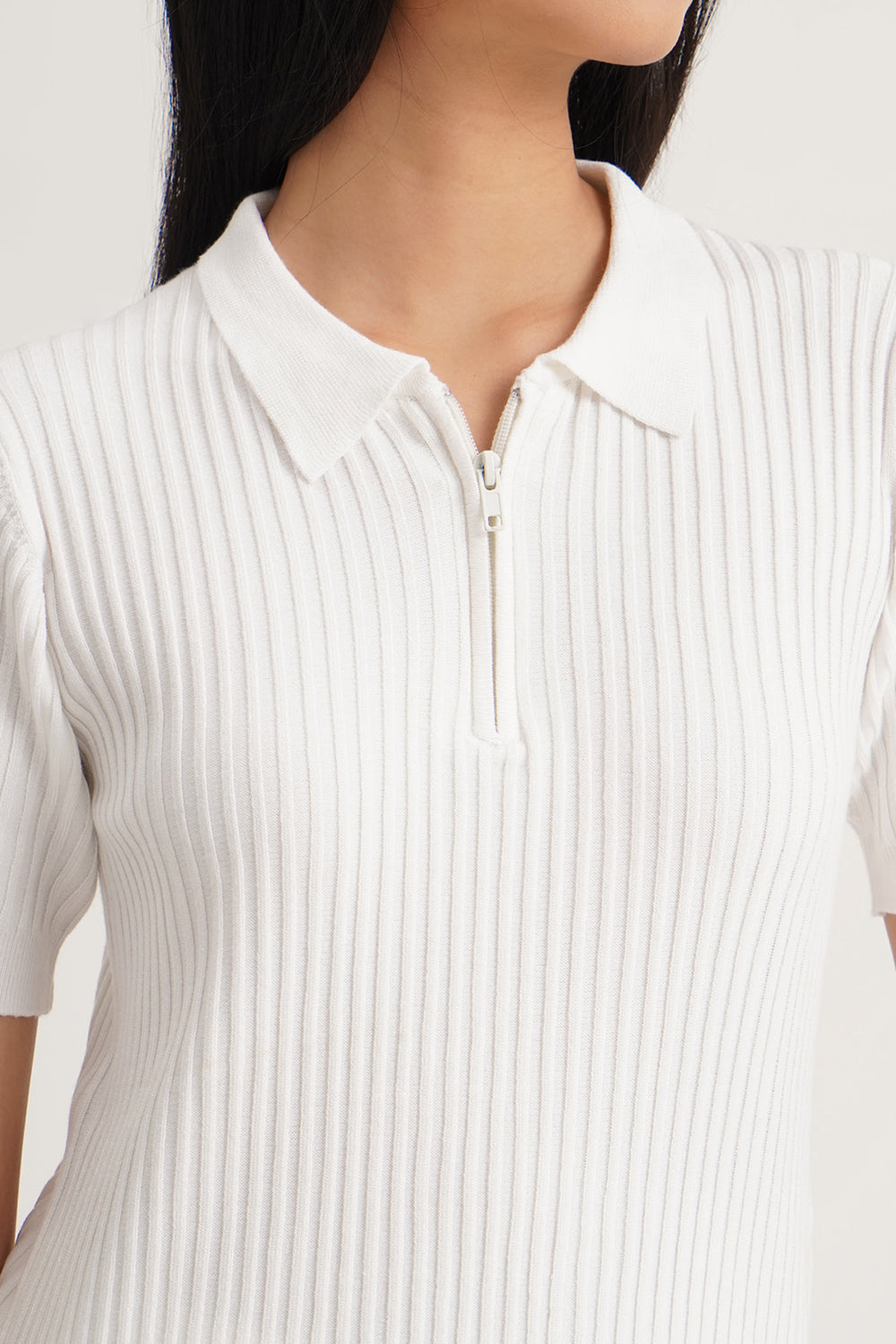 990081-Off White (1).jpg