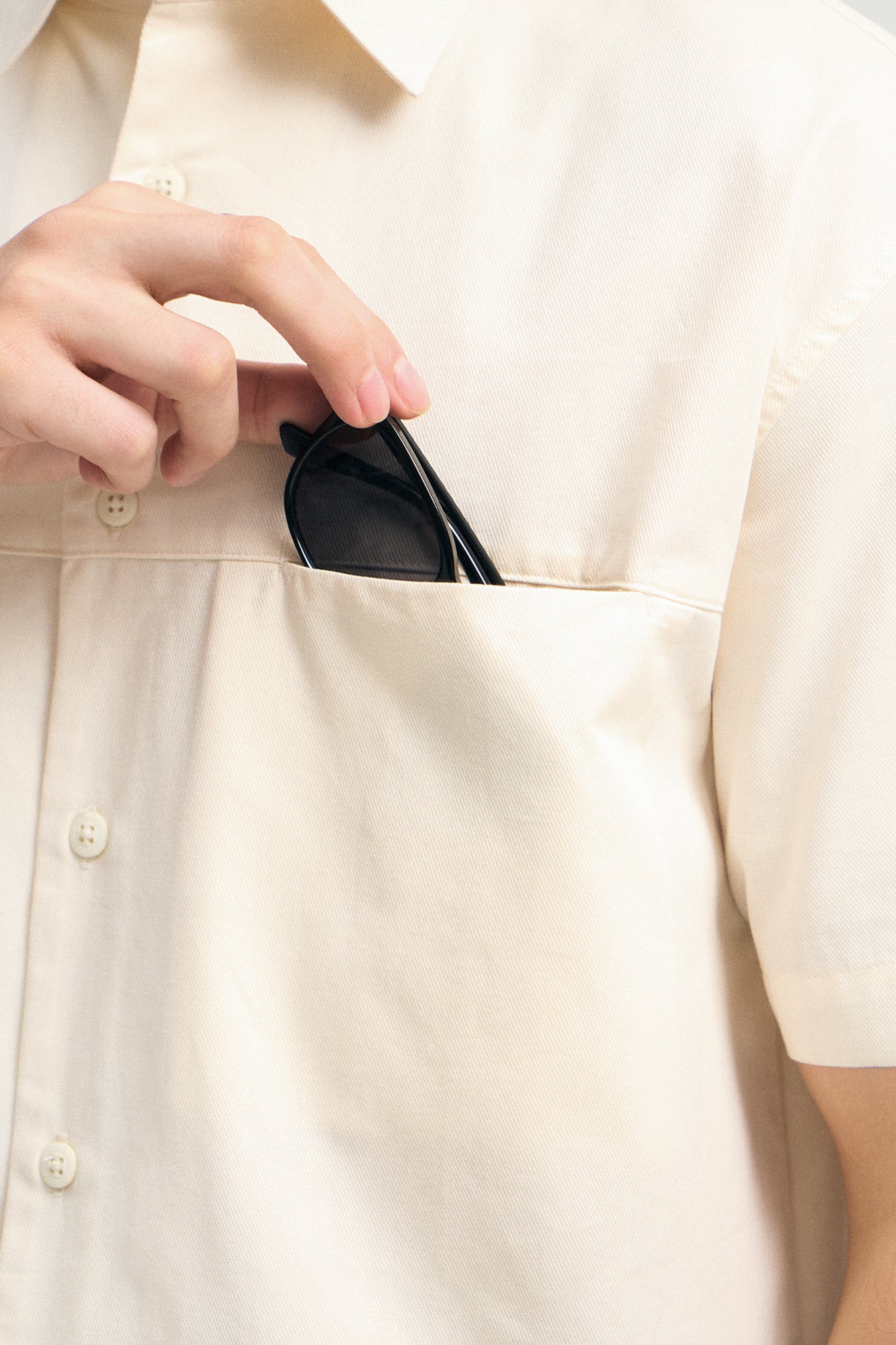 990084-Off White (2).jpg