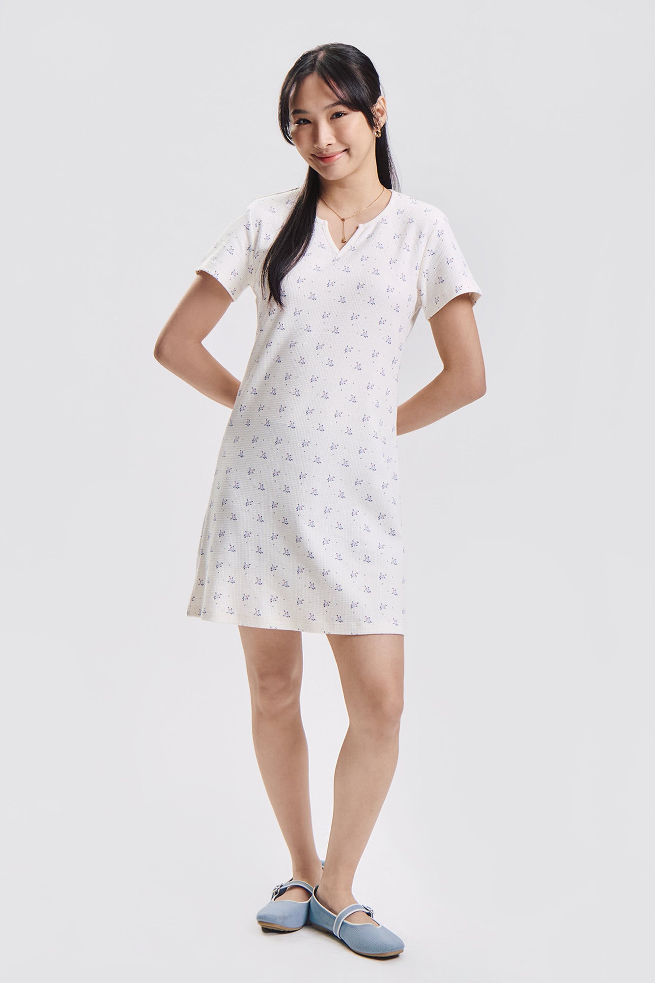 991073-Off White (1).jpg