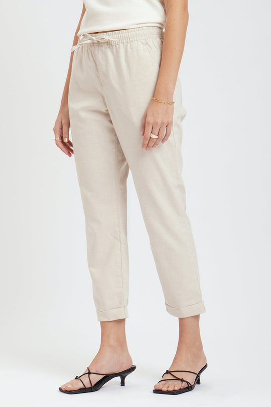 Chic Fit Linen Pull-On Pants