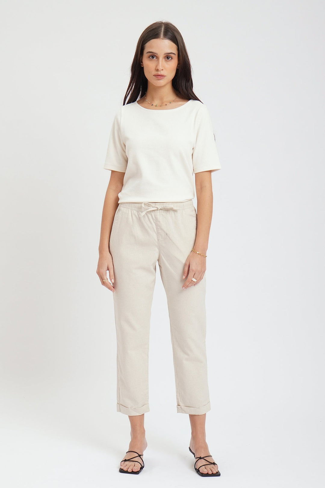 Chic Fit Linen Pull-On Pants