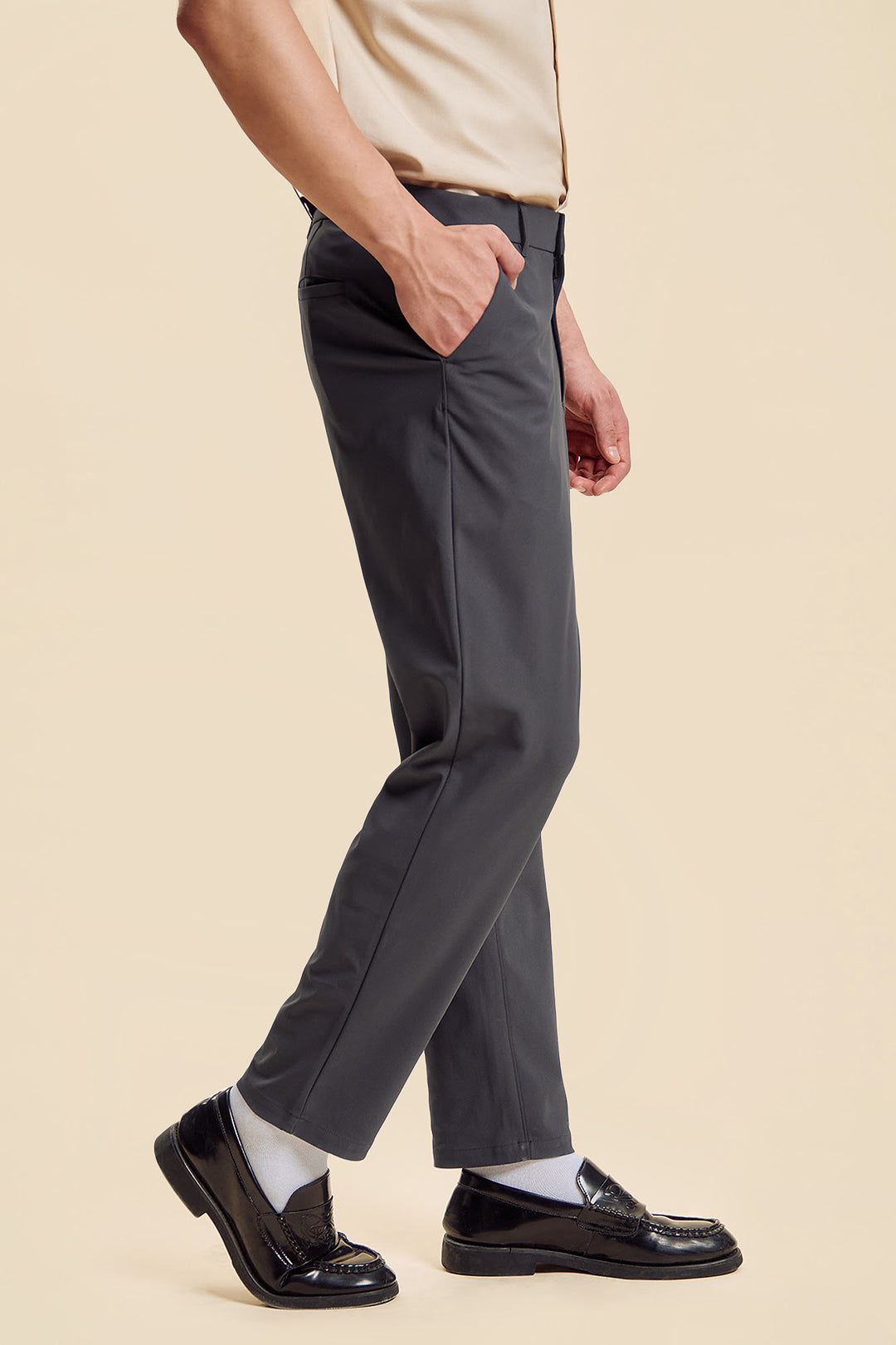 982172-Charcoal (5).jpg