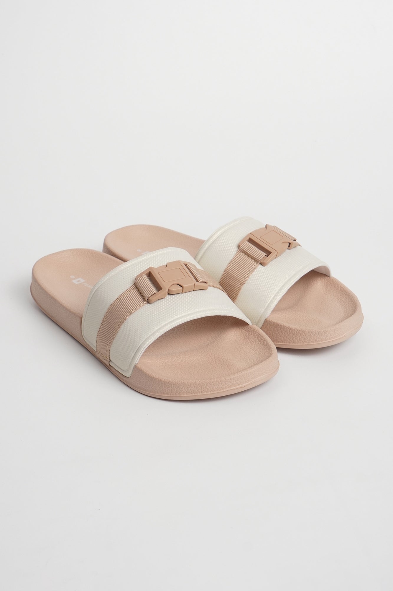 982378-Blush (2).jpg