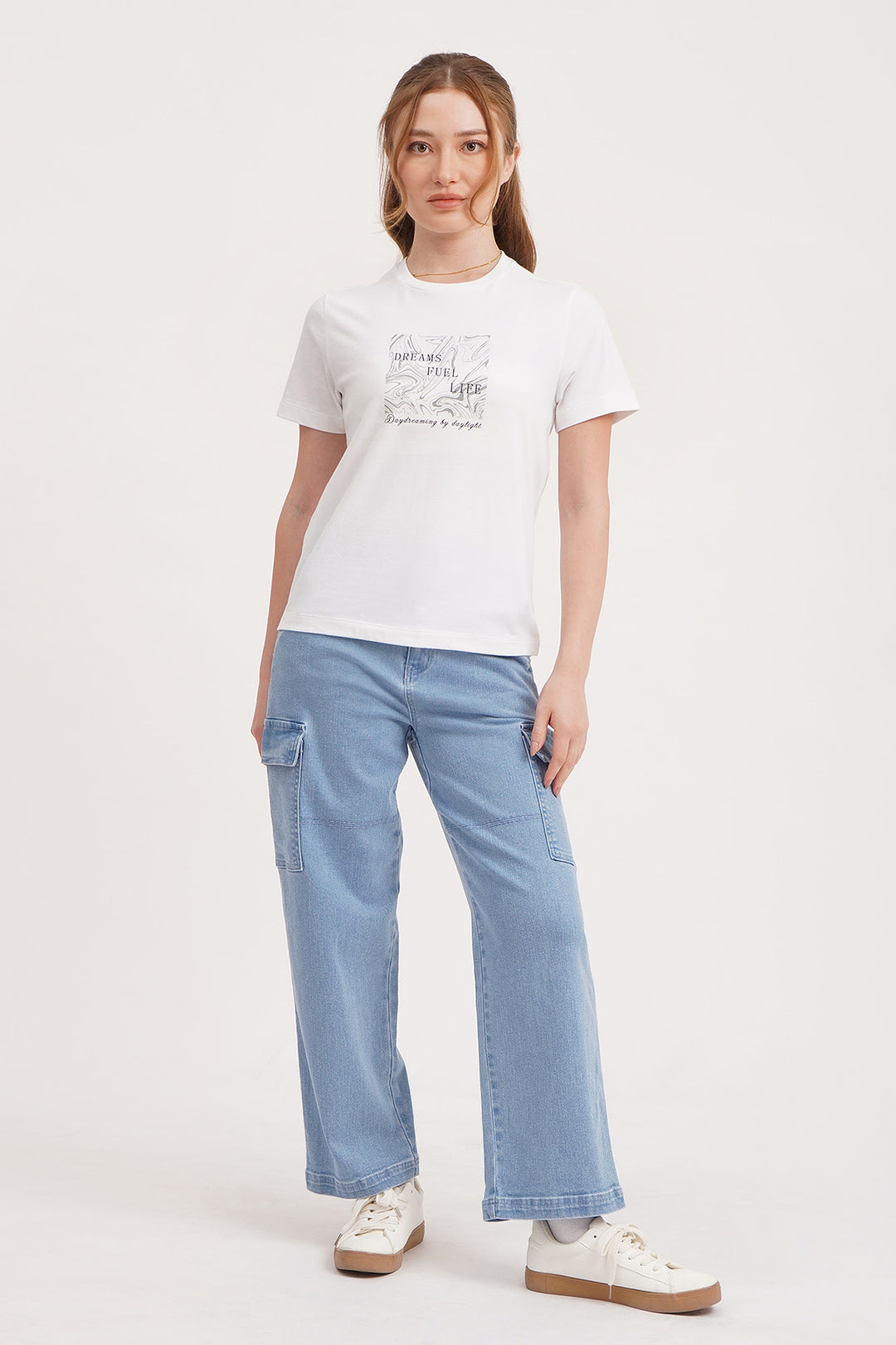 982672-Off White (1).jpg
