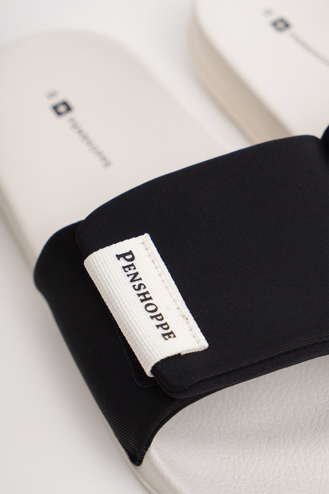 Men's Padded Velcro Band with Woven Label Branding