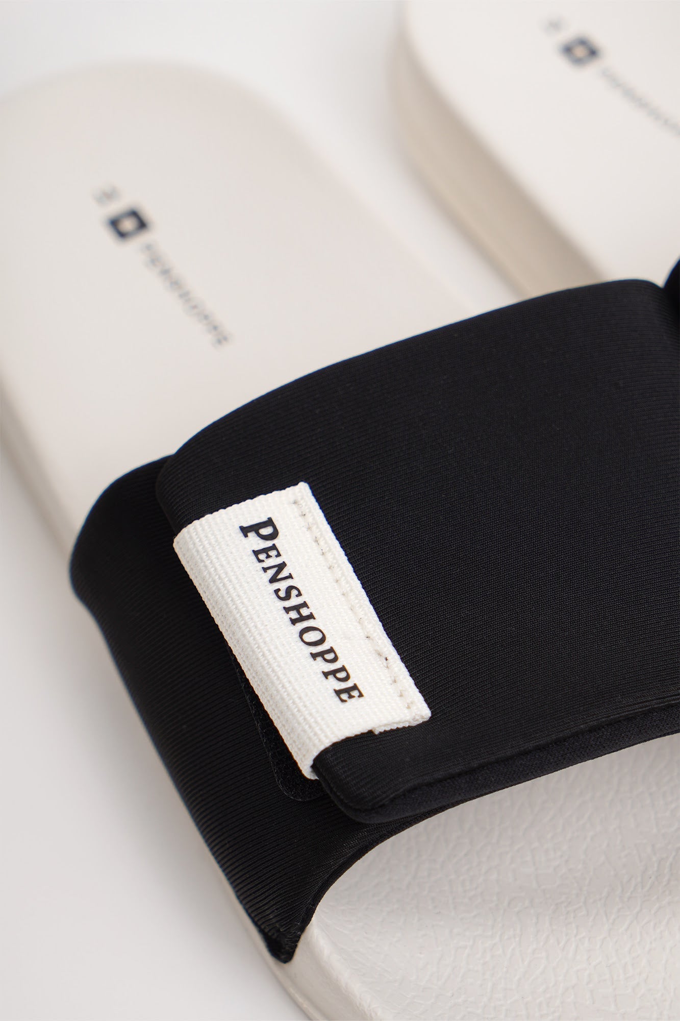 Men's Padded Velcro Band with Woven Label Branding