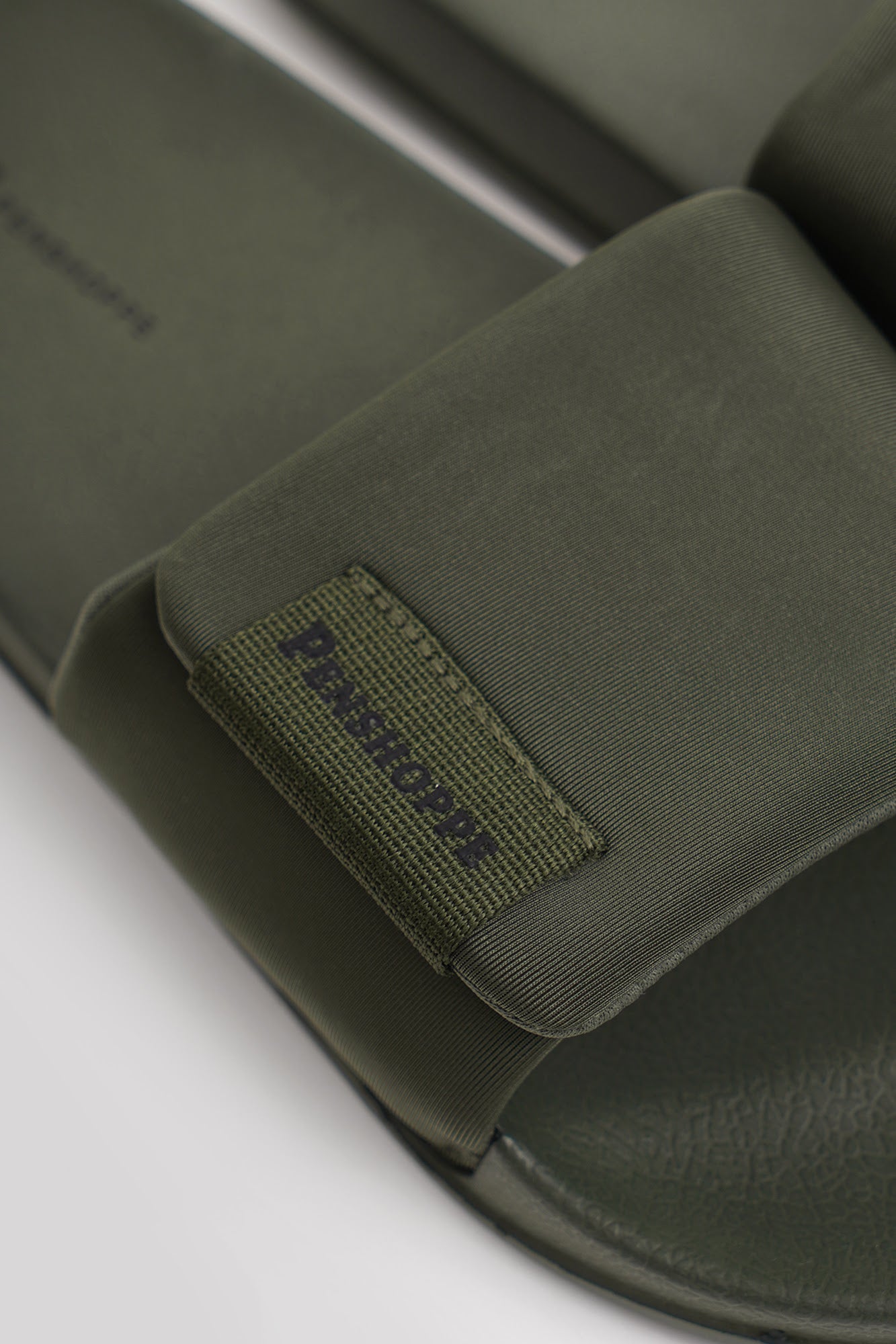 Men's Padded Velcro Band with Woven Label Branding