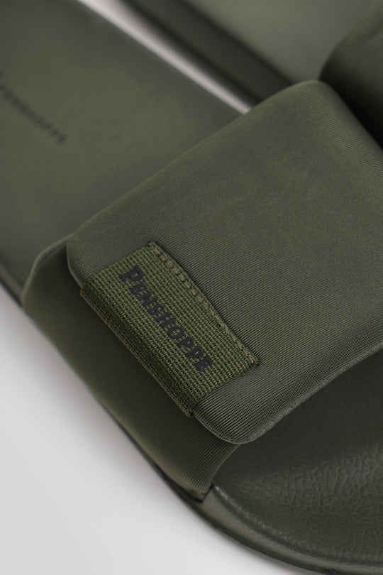 Men's Padded Velcro Band with Woven Label Branding