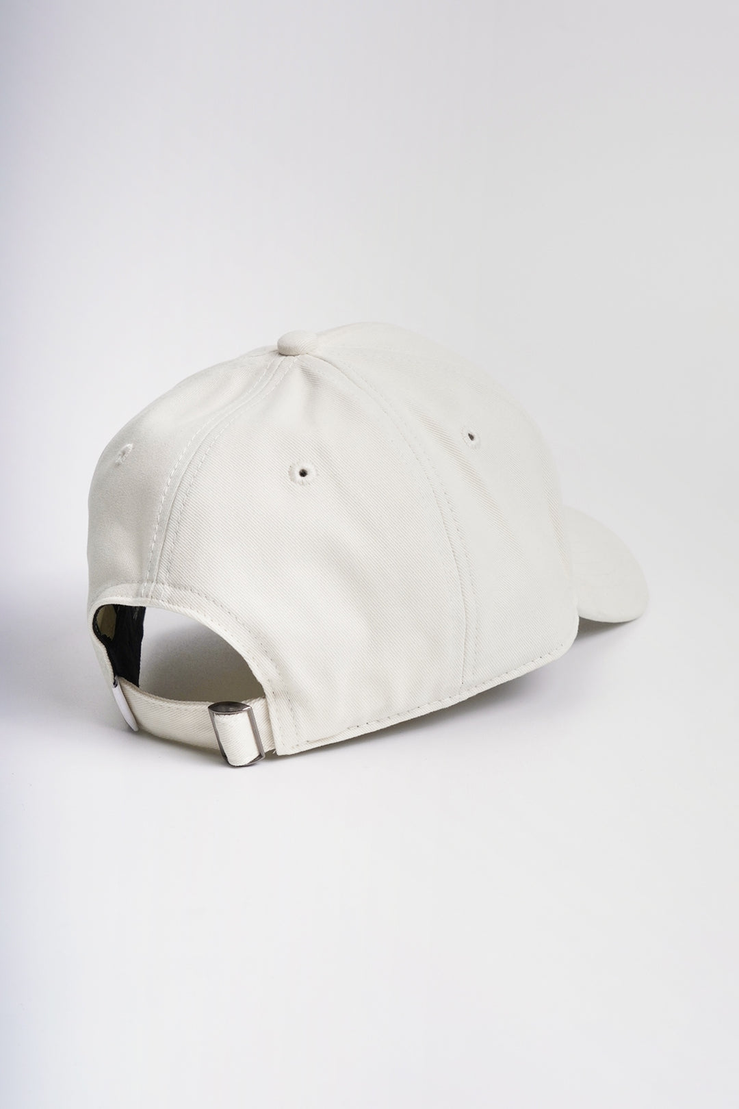 984266-Off White (4).jpg