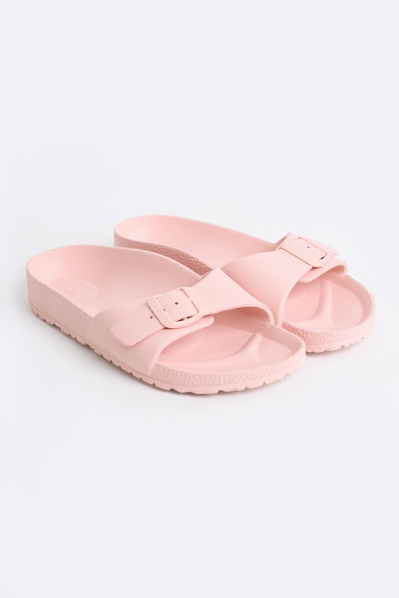 985446-Blush (2).jpg