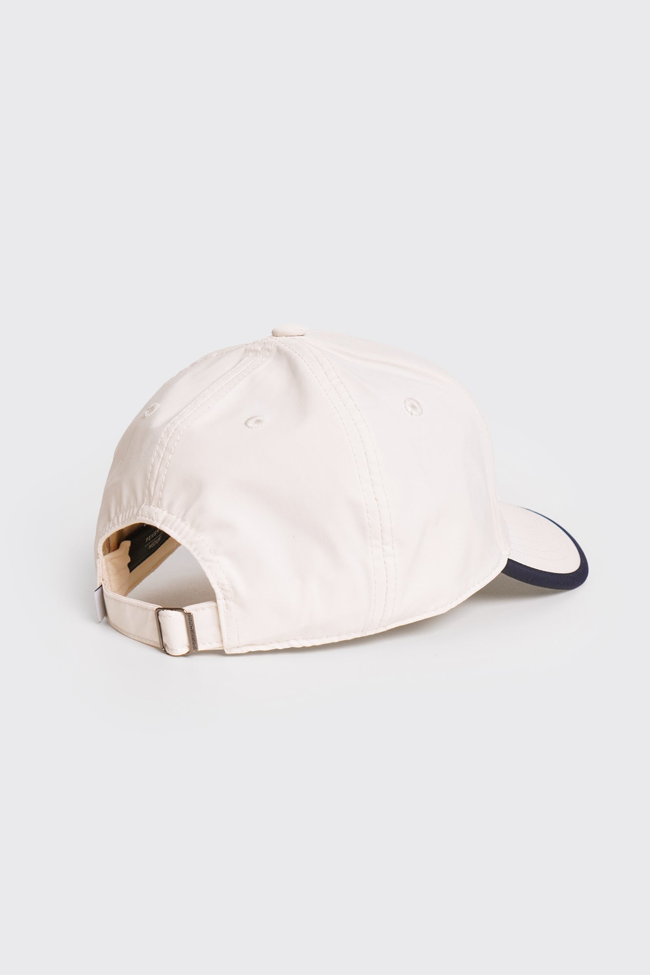 985461-Off White (3).jpg