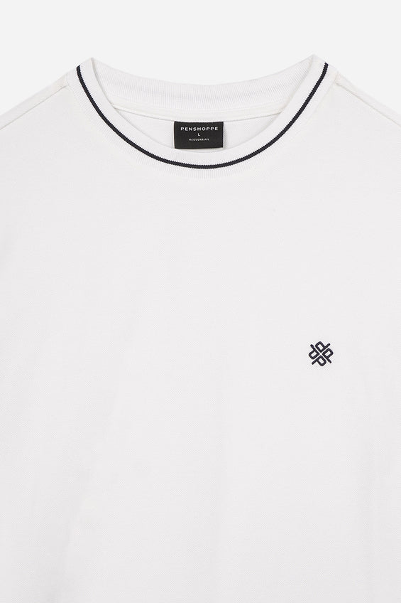 985897-White (3).jpg