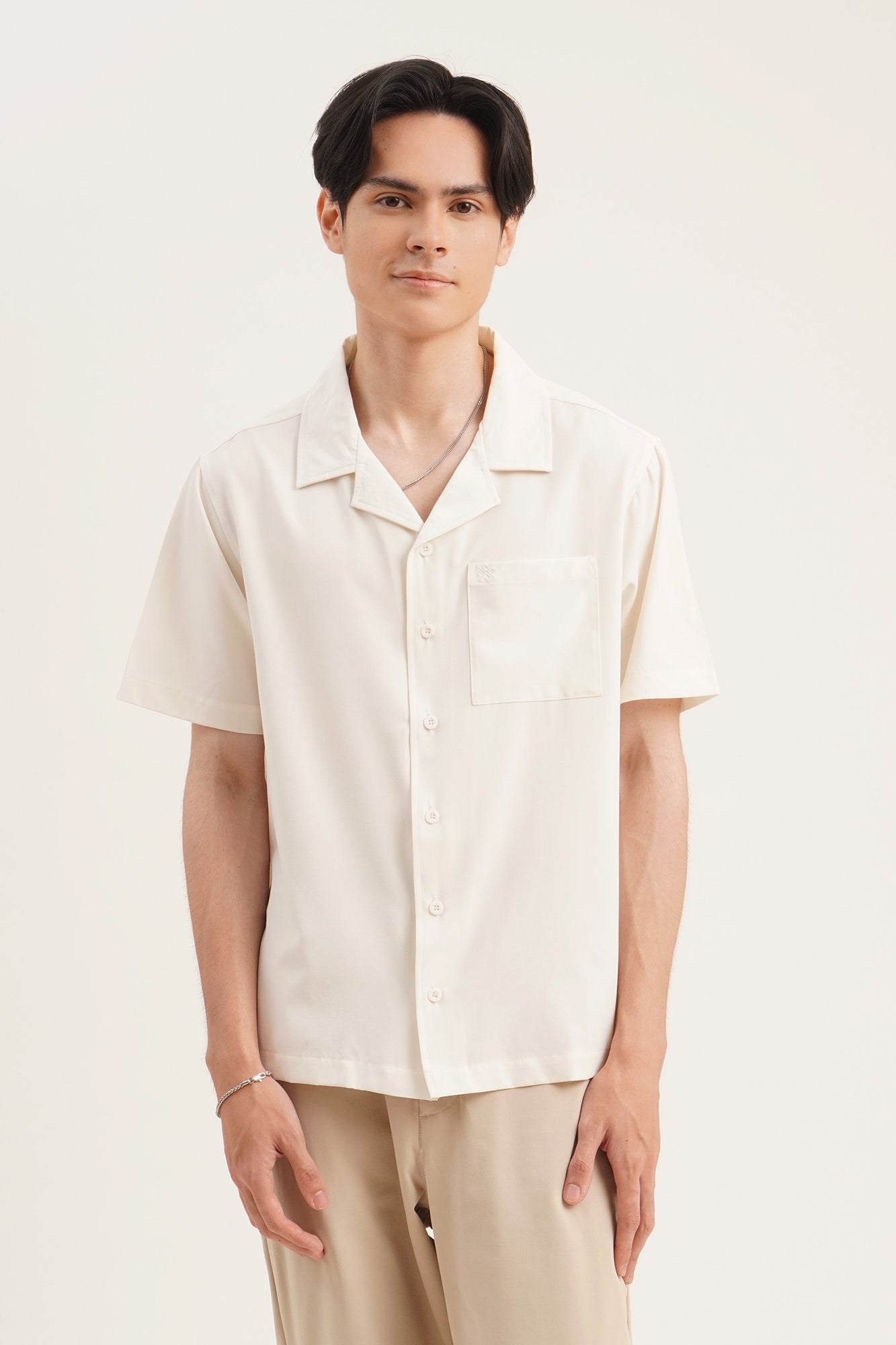 985898-Off White (2).jpg