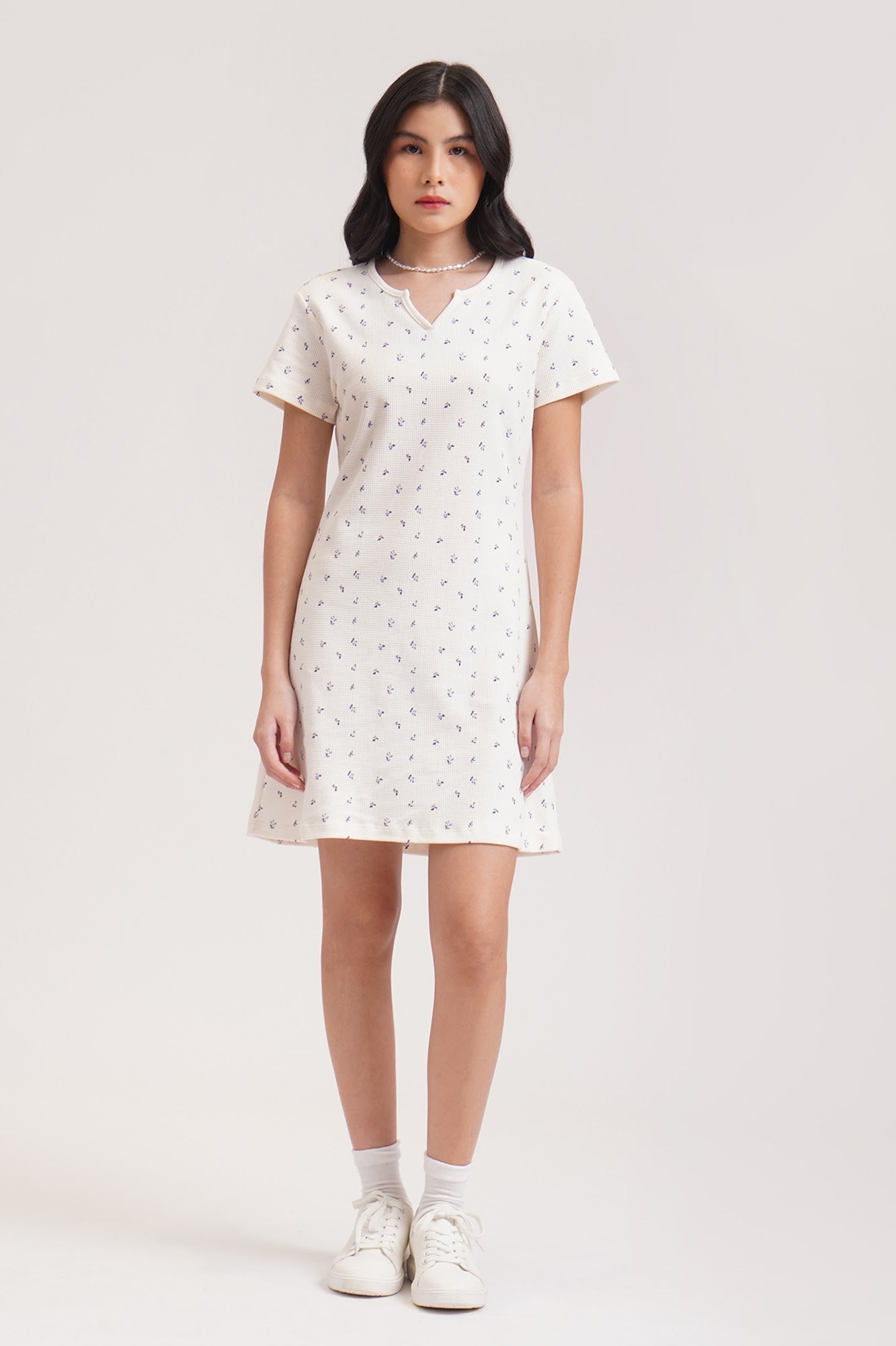 986436-Off White (1).jpg
