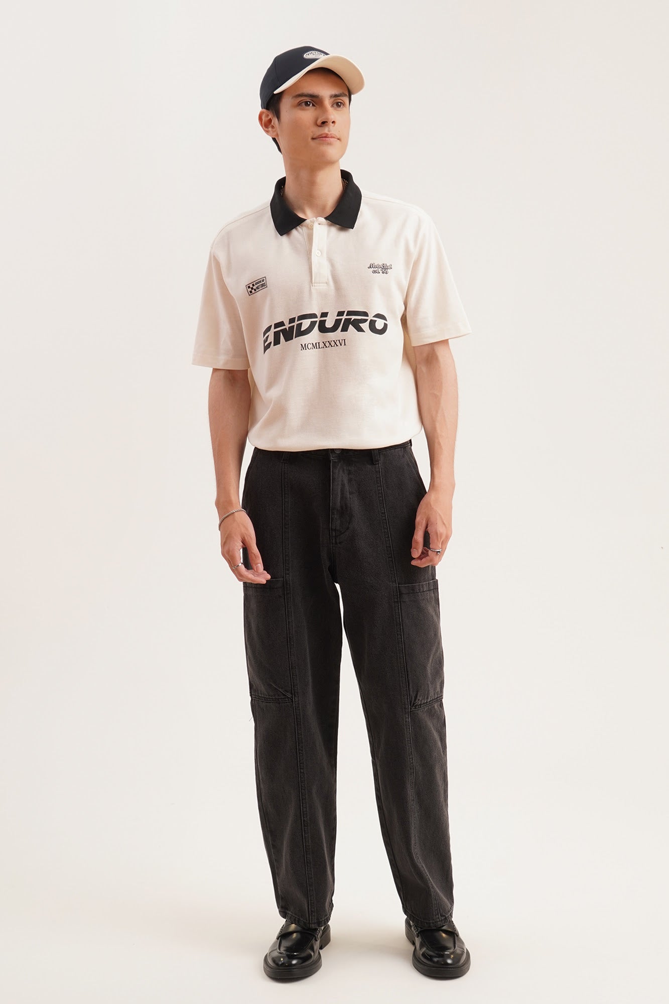 986851-Off White (1).jpg