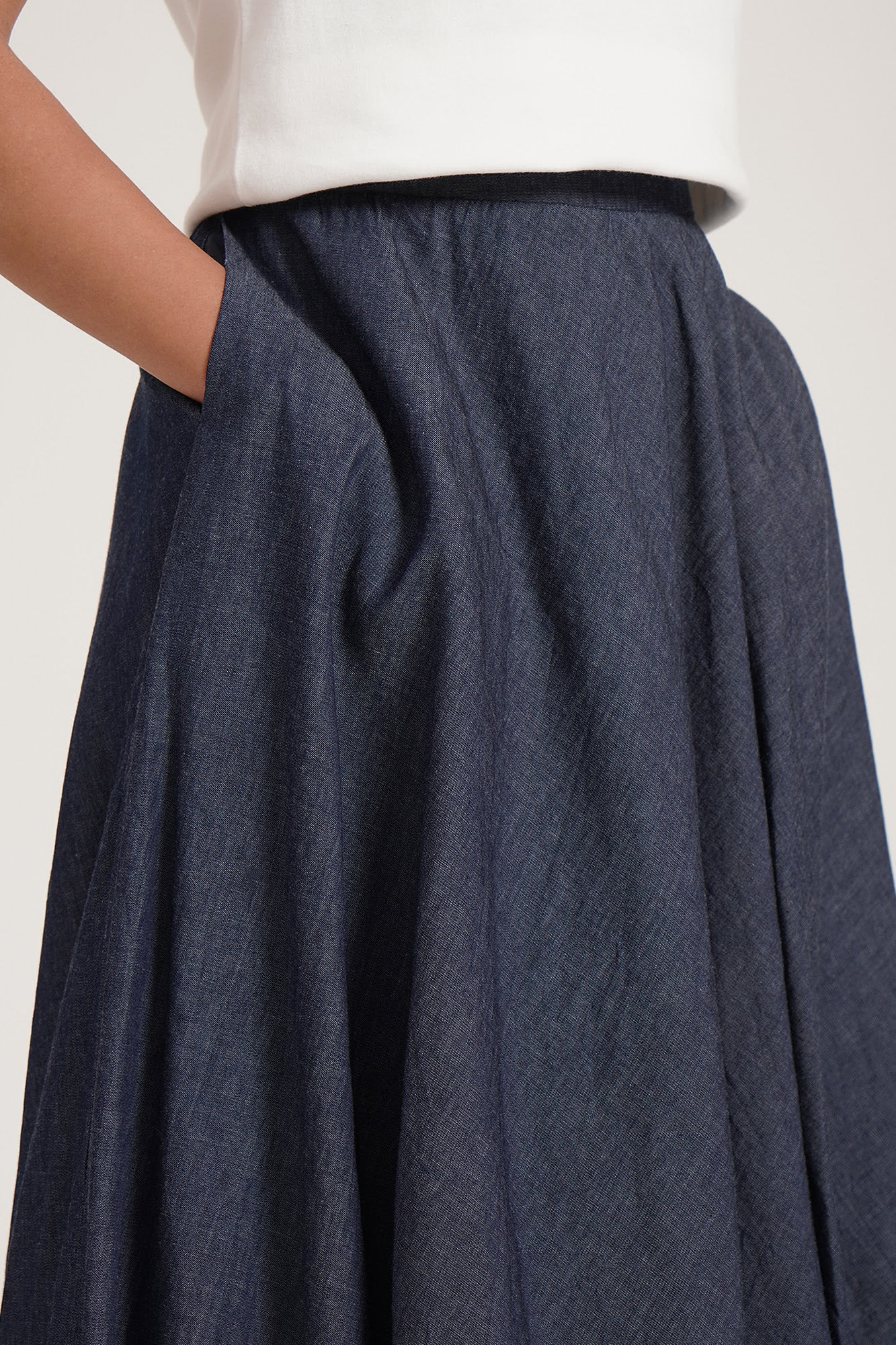 【BAON】Poje Denim Pleats Brushed Midi Skirt Bubble-Hem Midi Skirt – PENSHOPPE