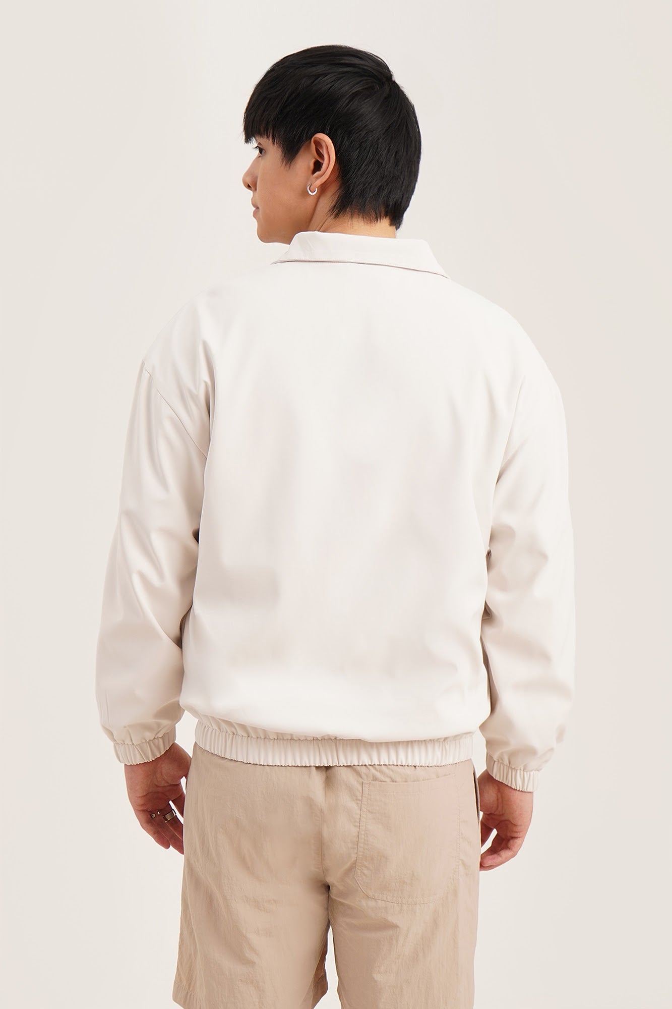 987367-Off White (1).jpg