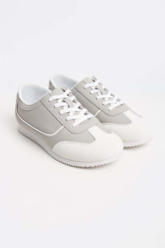 Women's Leather Sneakers with Contrasting Outline