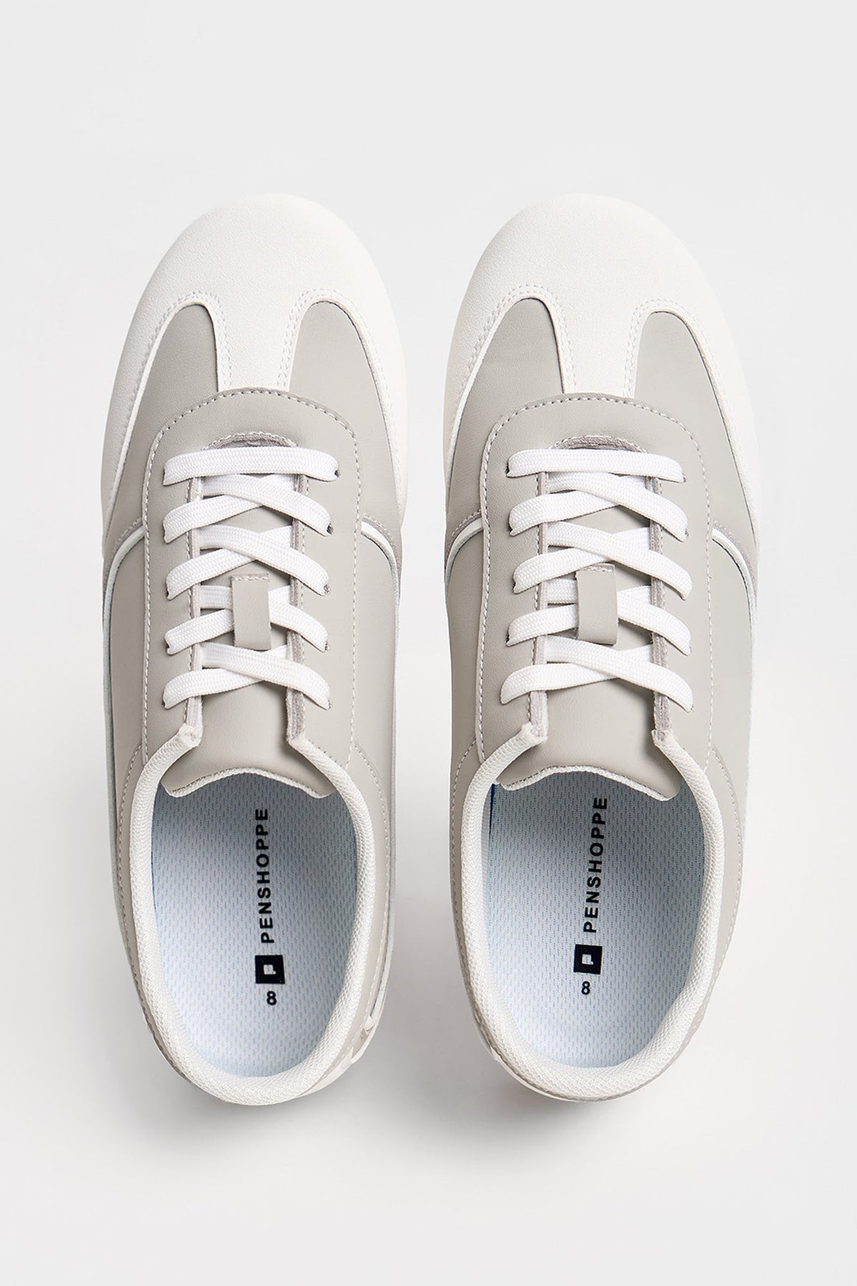 Women's Leather Sneakers with Contrasting Outline