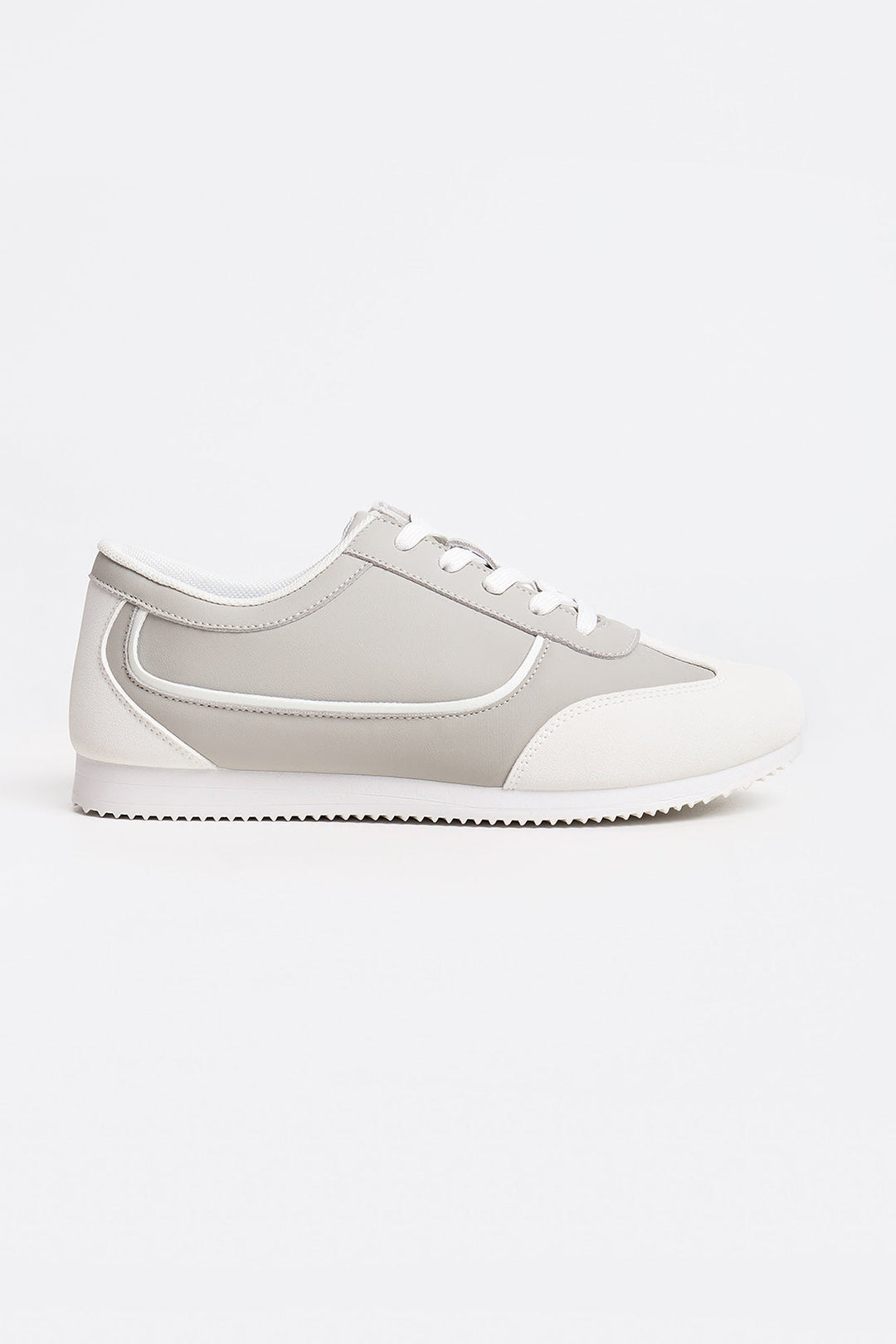 Women's Leather Sneakers with Contrasting Outline