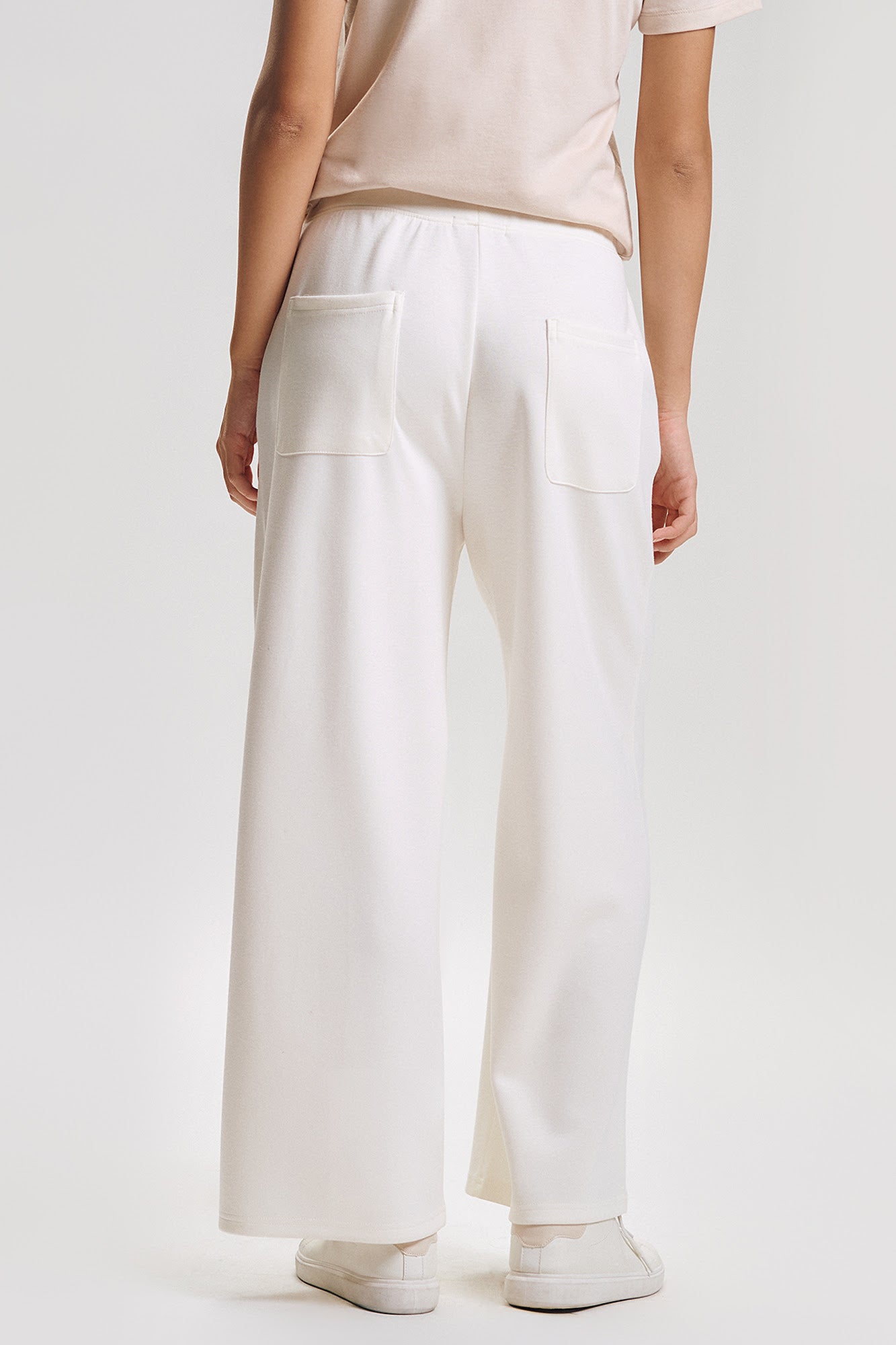 987588-Off White (5).jpg