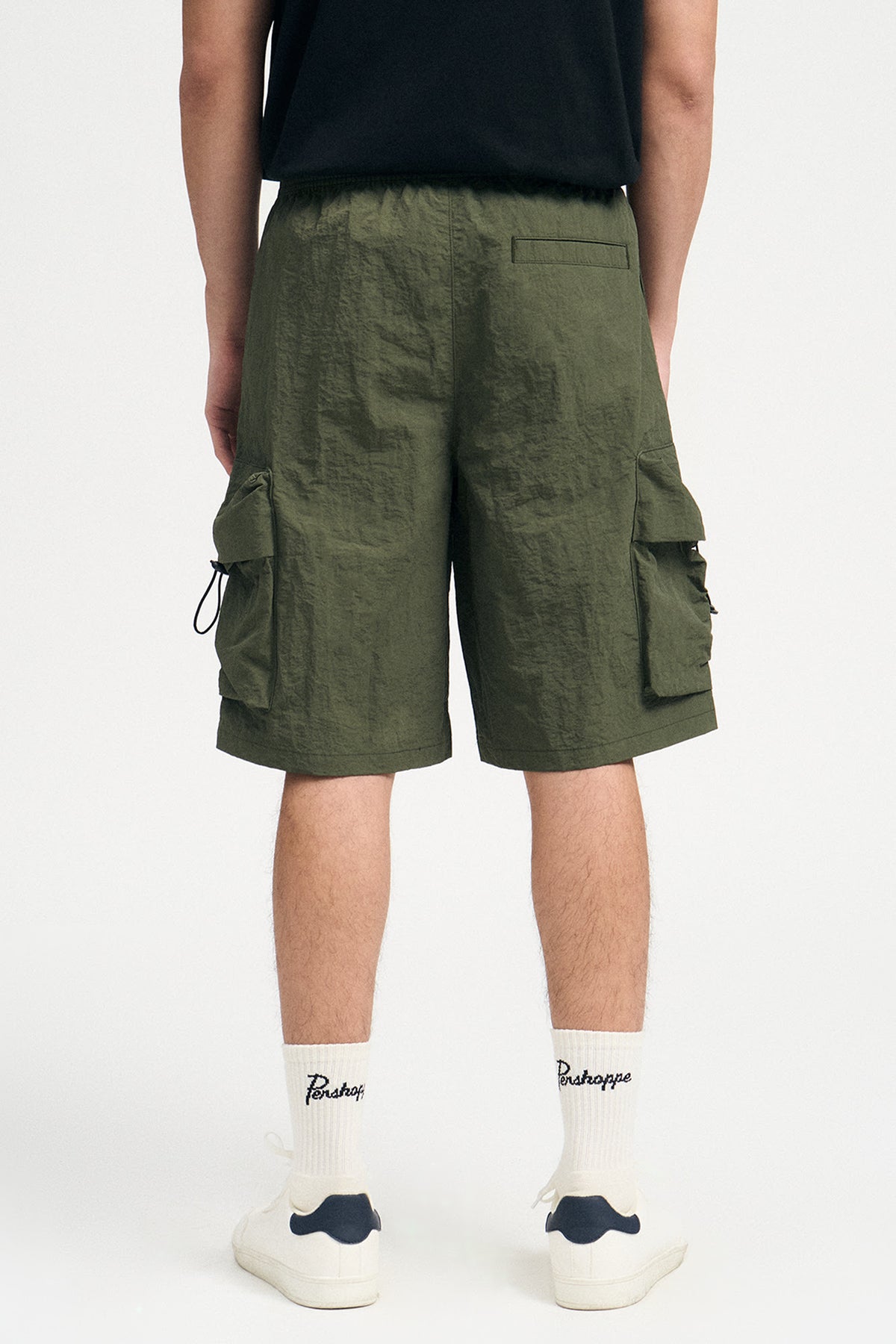 Baggy Fit Nylon Cargo Shorts – PENSHOPPE