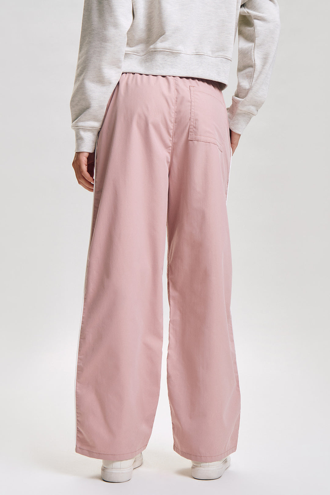 987845-Blush (5).jpg